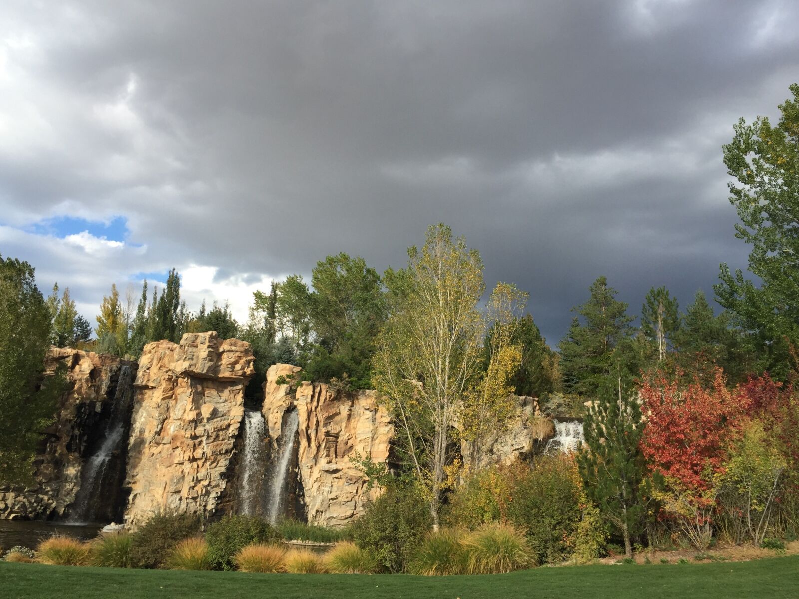 iPhone 6 back camera 4.15mm f/2.2 sample photo. Waterfall, clouds, rocks photography