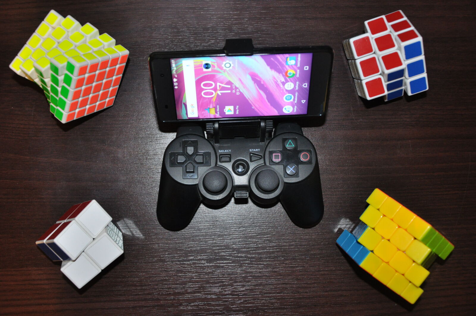 Nikon D90 sample photo. Cubes, game, controller photography