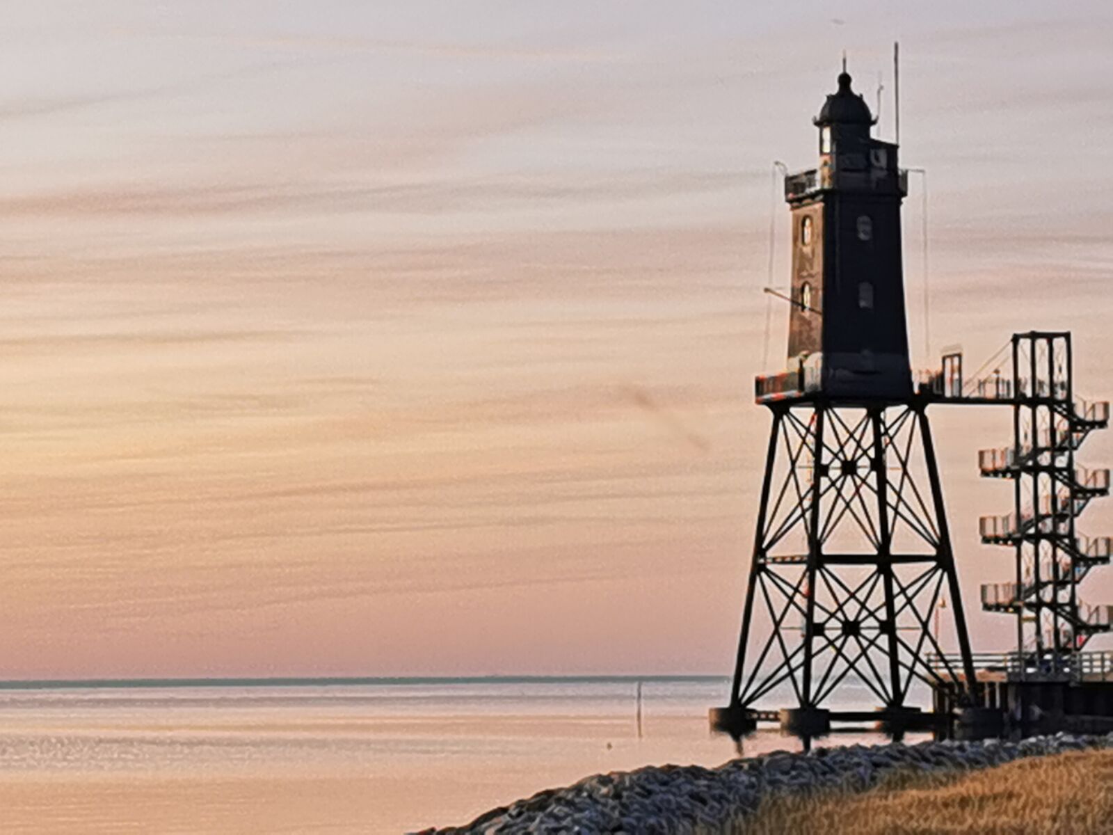HUAWEI VOG-L29 sample photo. North sea, sea, sun photography