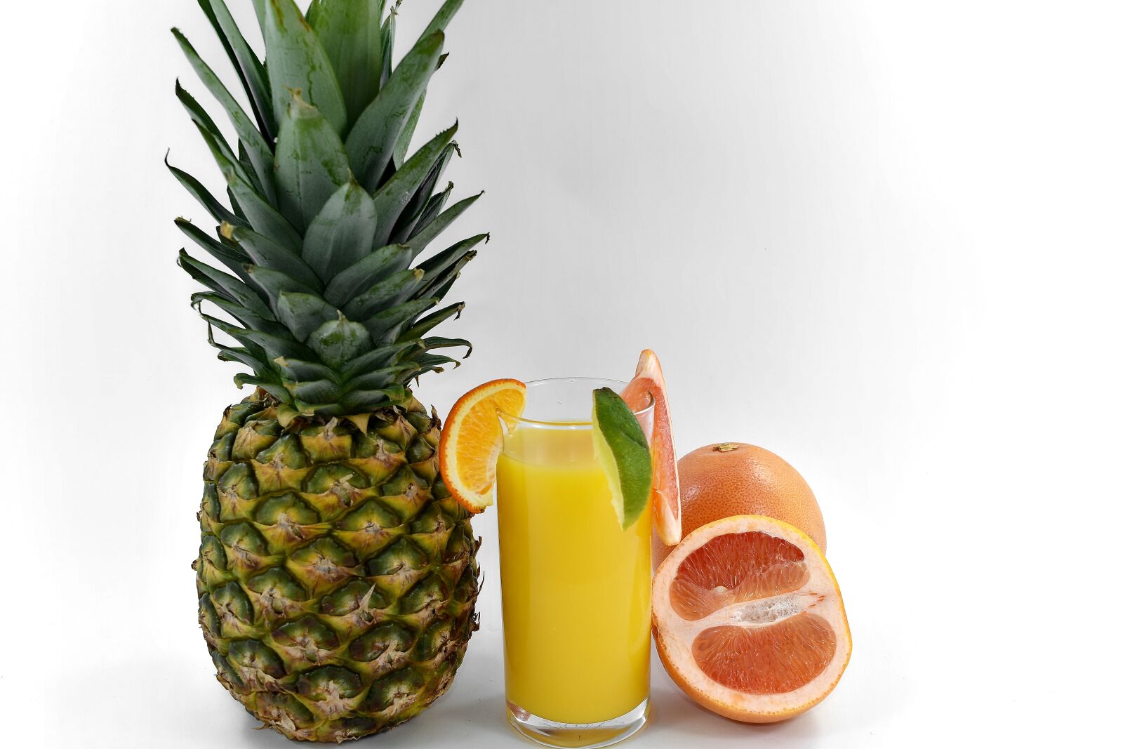 Nikon D5500 sample photo. Drink, fruit cocktail, grapefruit photography