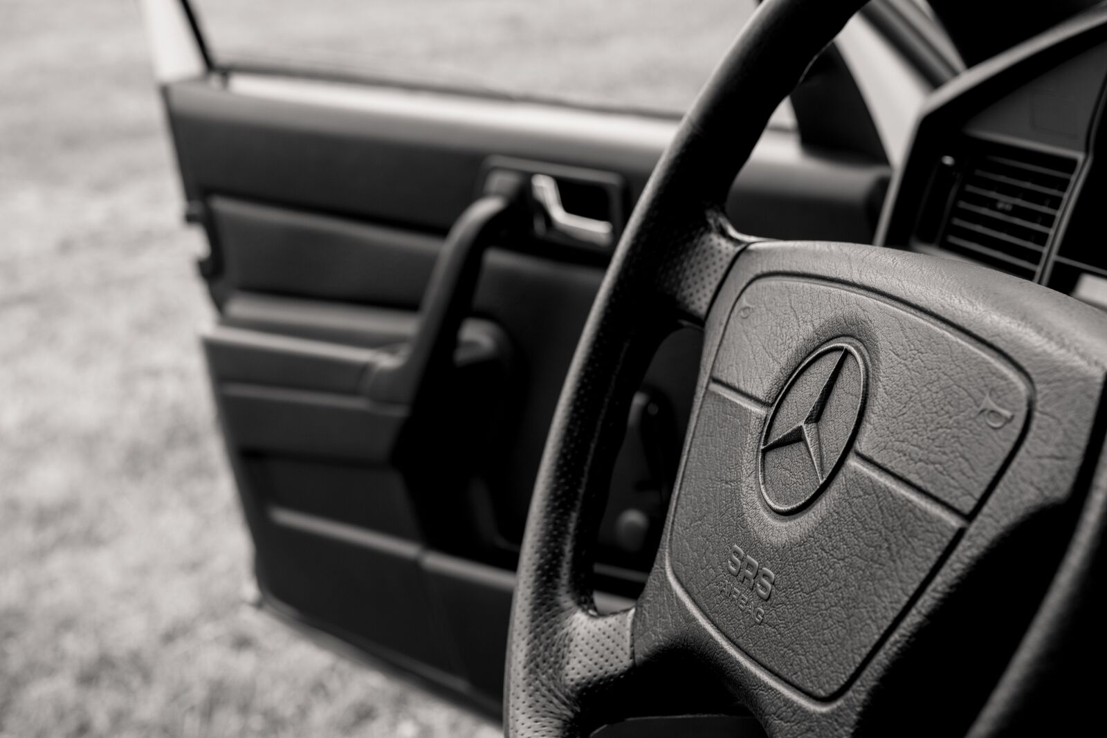 Canon EOS 70D sample photo. Steering wheel, mercedes, auto photography