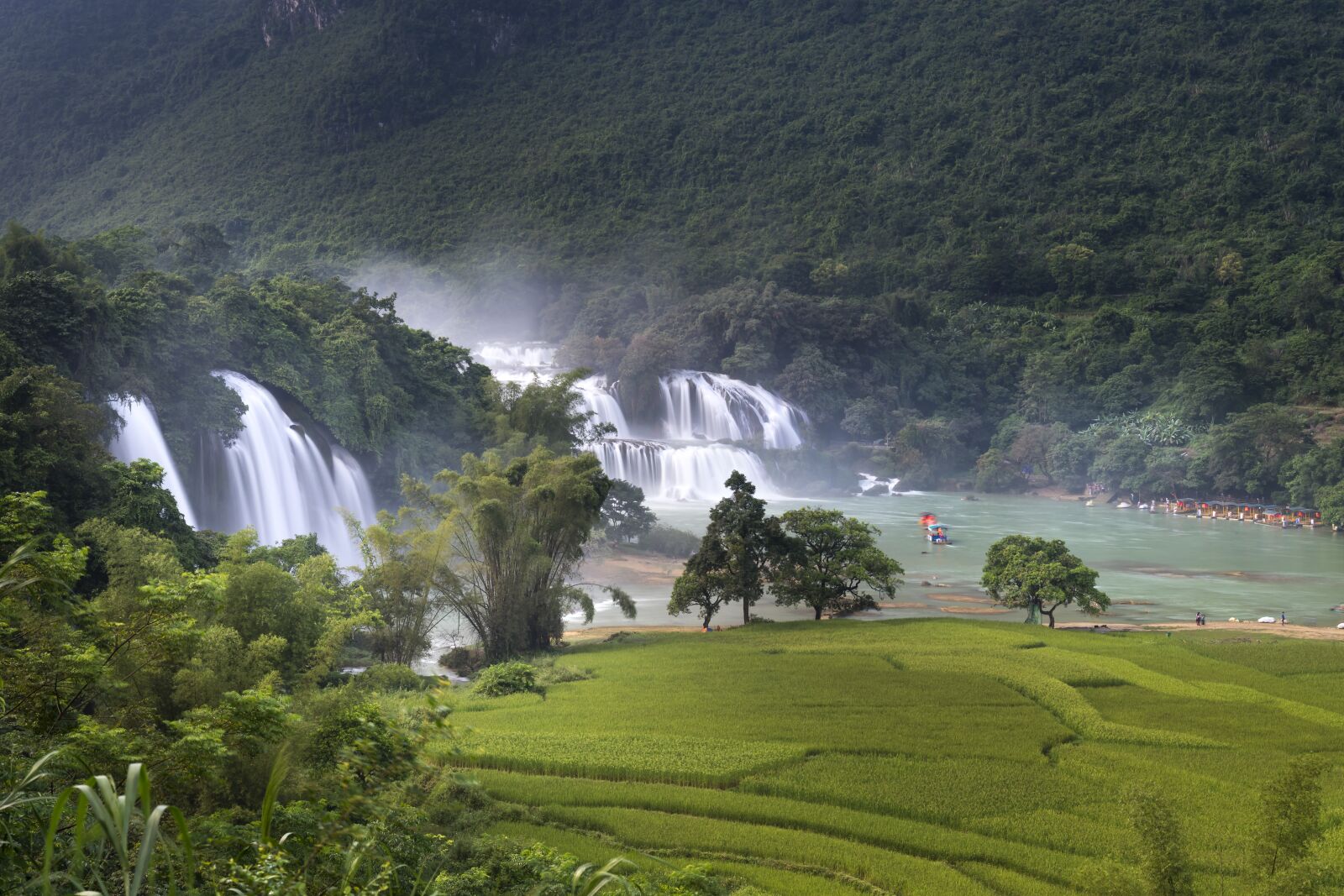 Sony a7R II + Sony FE 24-70mm F2.8 GM sample photo. High by, vietnam, china photography
