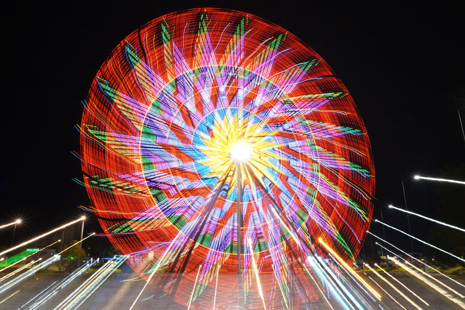 Sony FE 28-70mm F3.5-5.6 OSS sample photo. Zooming, ferris wheel, night photography