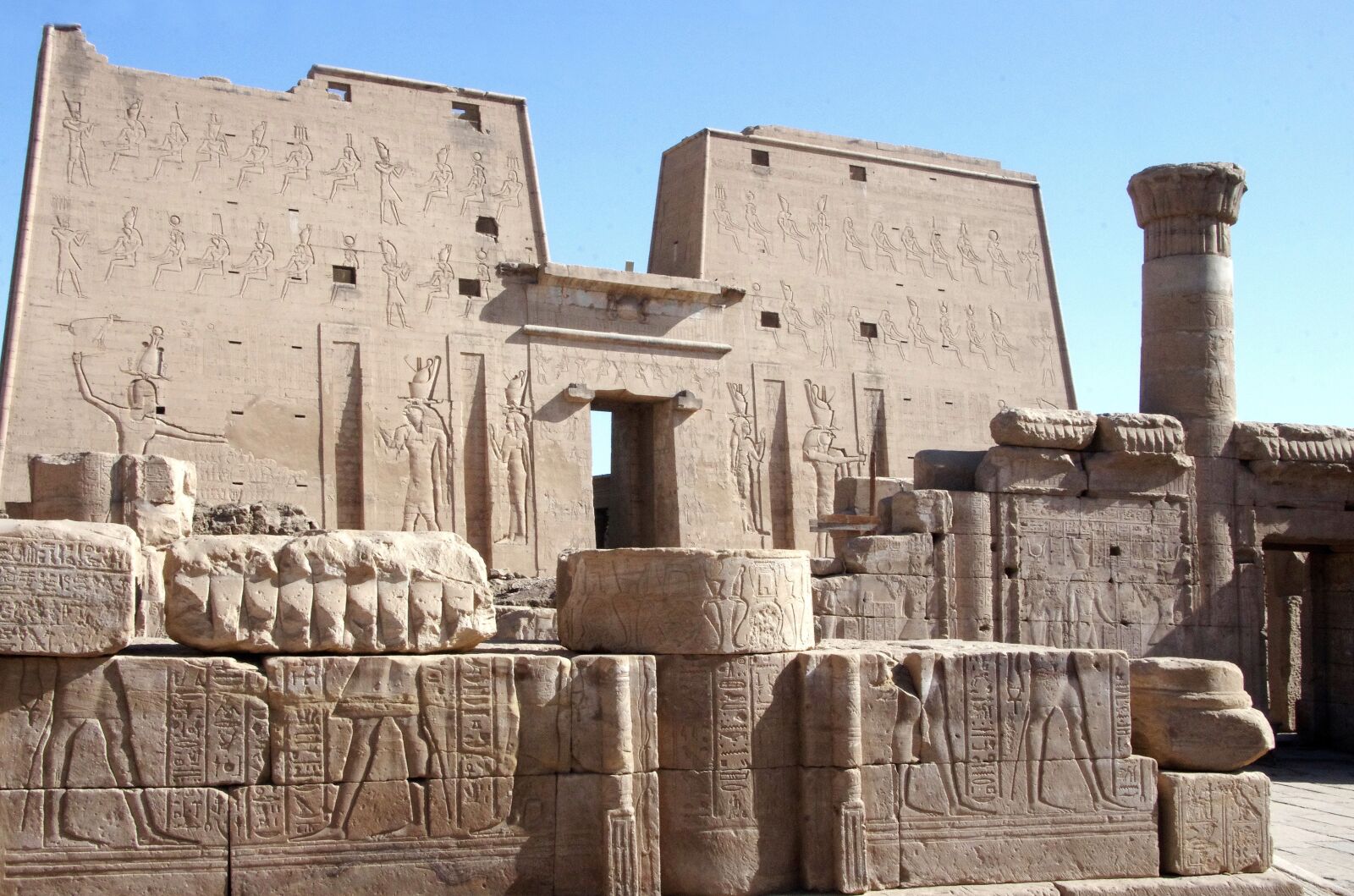 Pentax K-5 sample photo. Egypt, edfu, temple photography