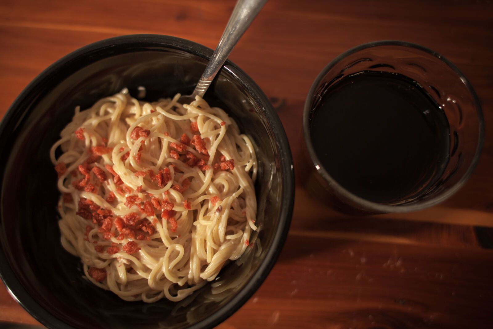 Canon EOS 5D Mark II + Canon EF 28mm F1.8 USM sample photo. Bacon, food, night, noodles photography