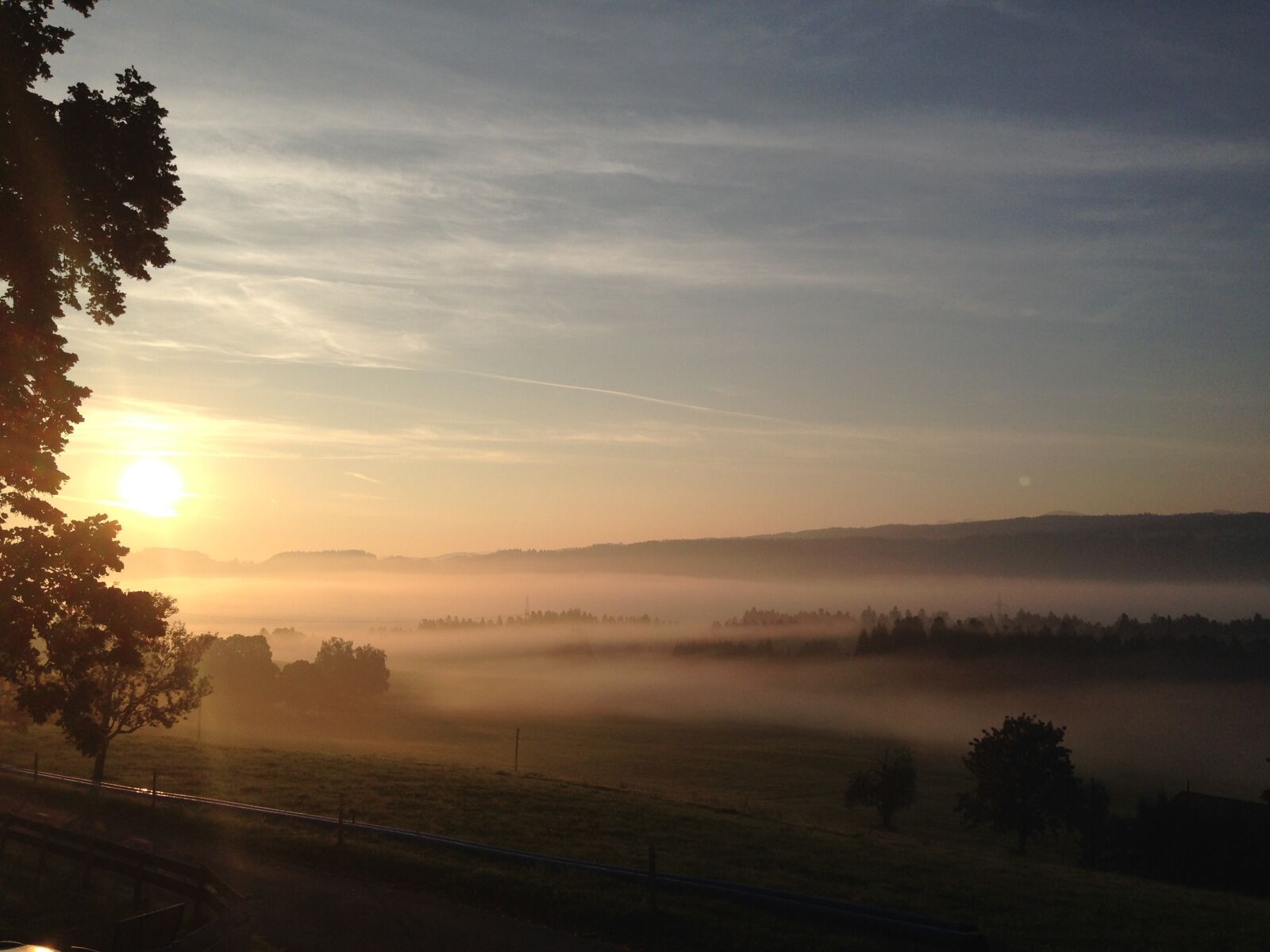Apple iPhone 5 sample photo. Morning, dawn, fog photography
