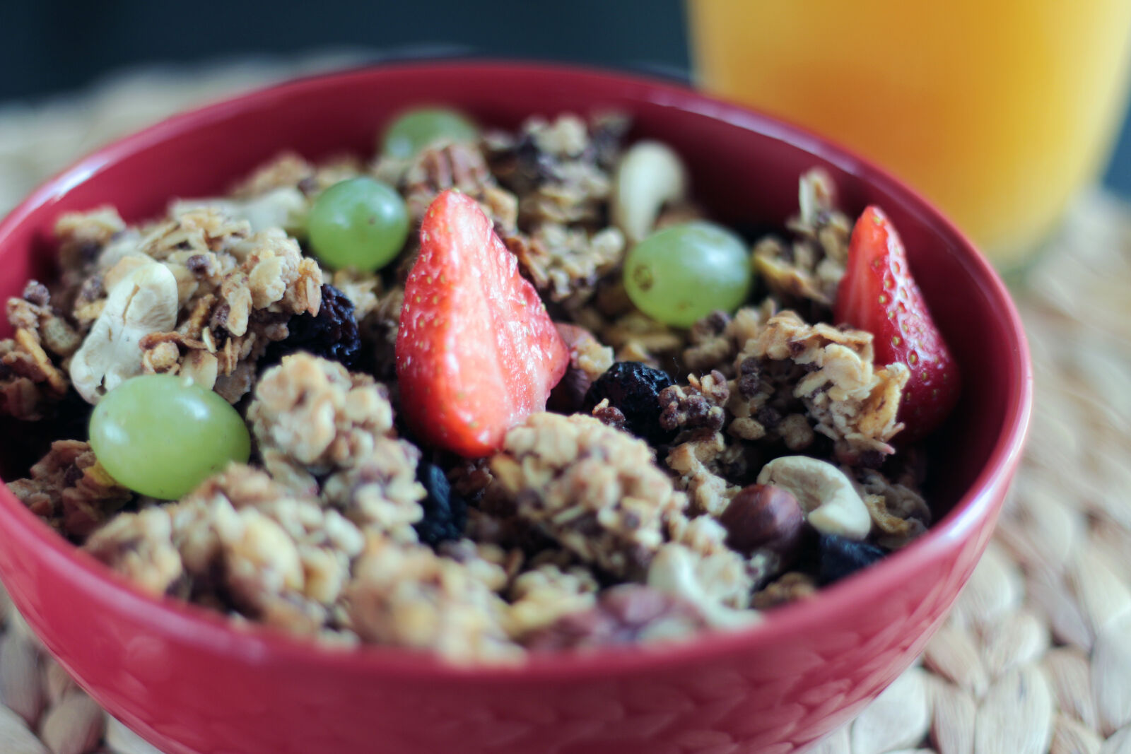 Canon EOS 70D + Canon EF 50mm F1.8 II sample photo. Breakfast, food, fruits, healthy photography