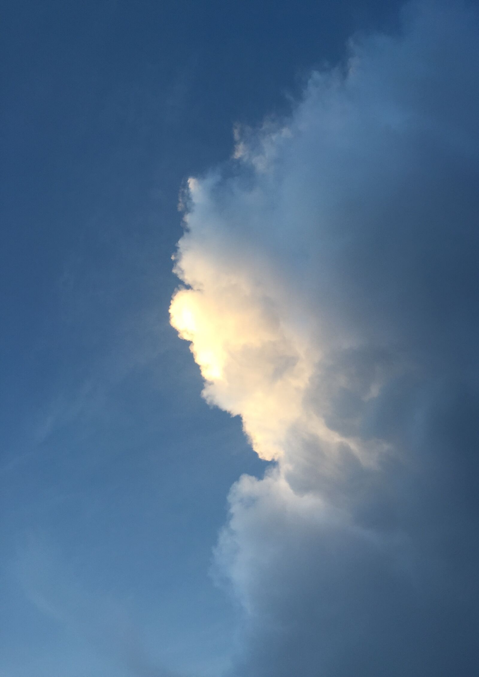 Apple iPhone 6 sample photo. Clouds, sky, blue photography