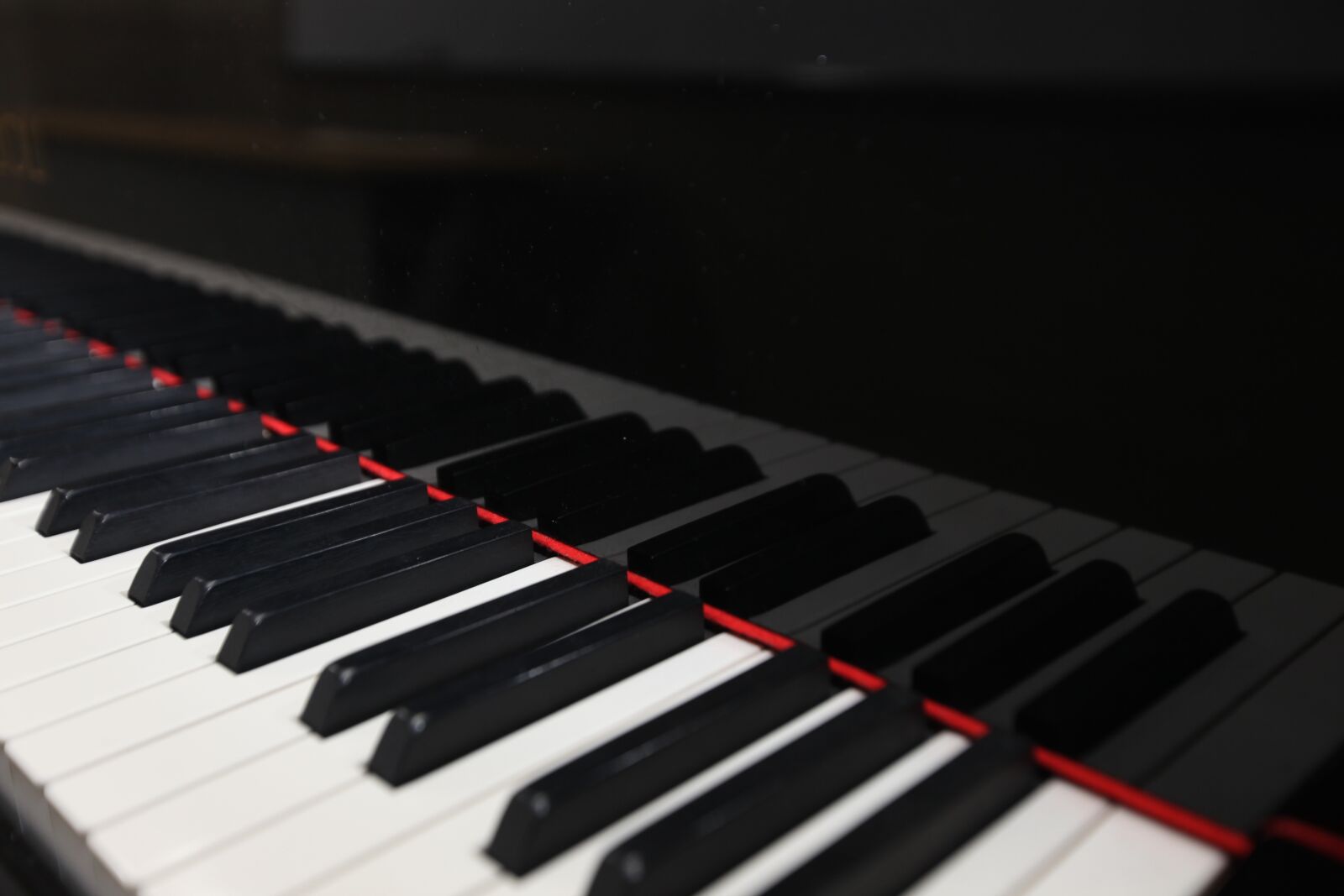 Canon EOS 5D Mark II sample photo. Piano, music photography