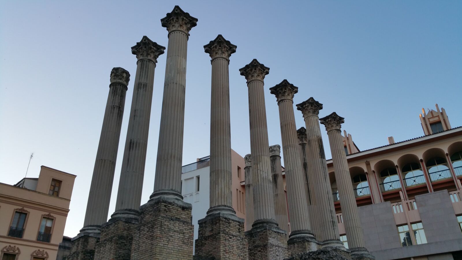 Samsung Galaxy Note4 sample photo. Roman temple of c photography