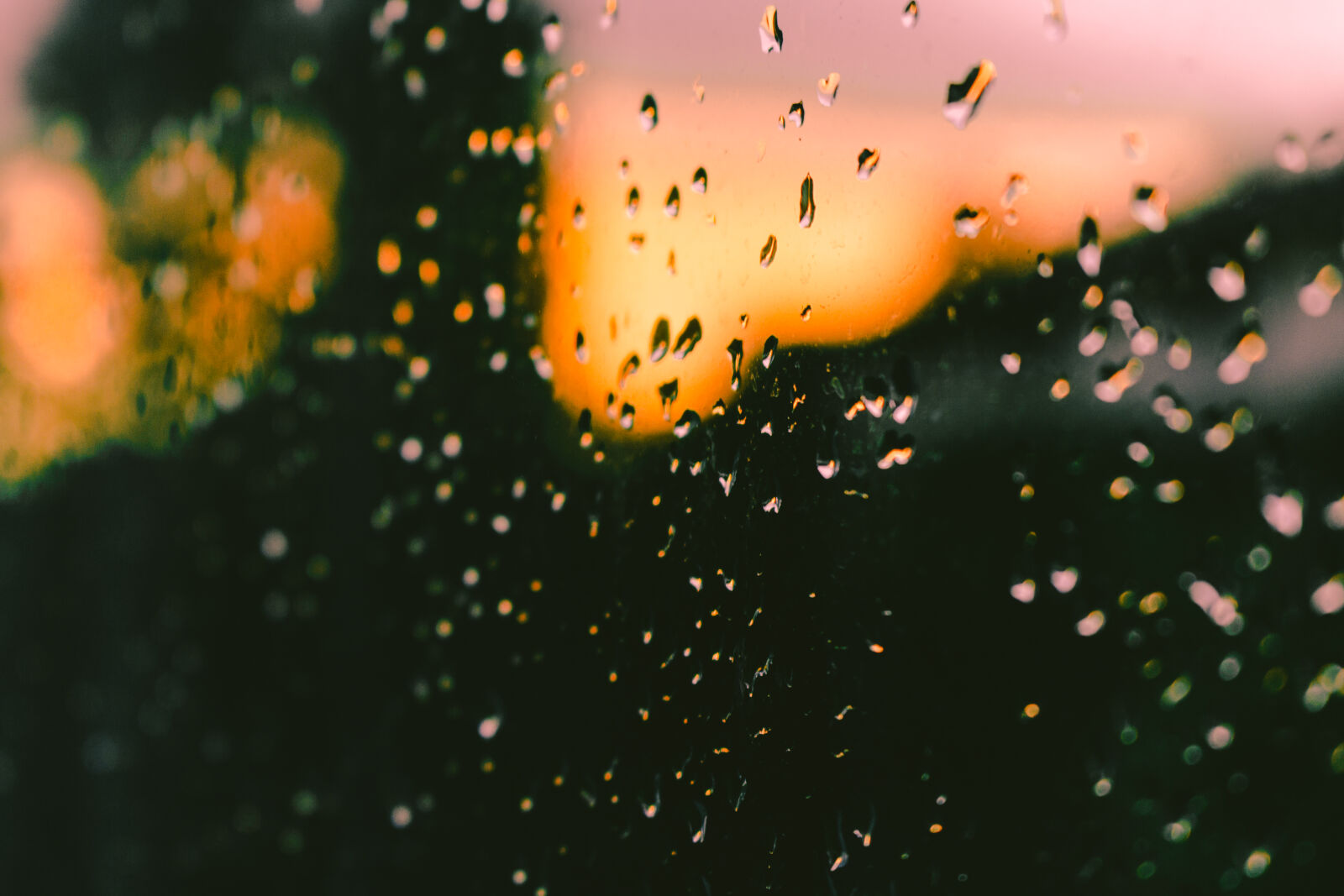Canon EOS 700D (EOS Rebel T5i / EOS Kiss X7i) sample photo. Colors, raindrop, summer, sunset photography