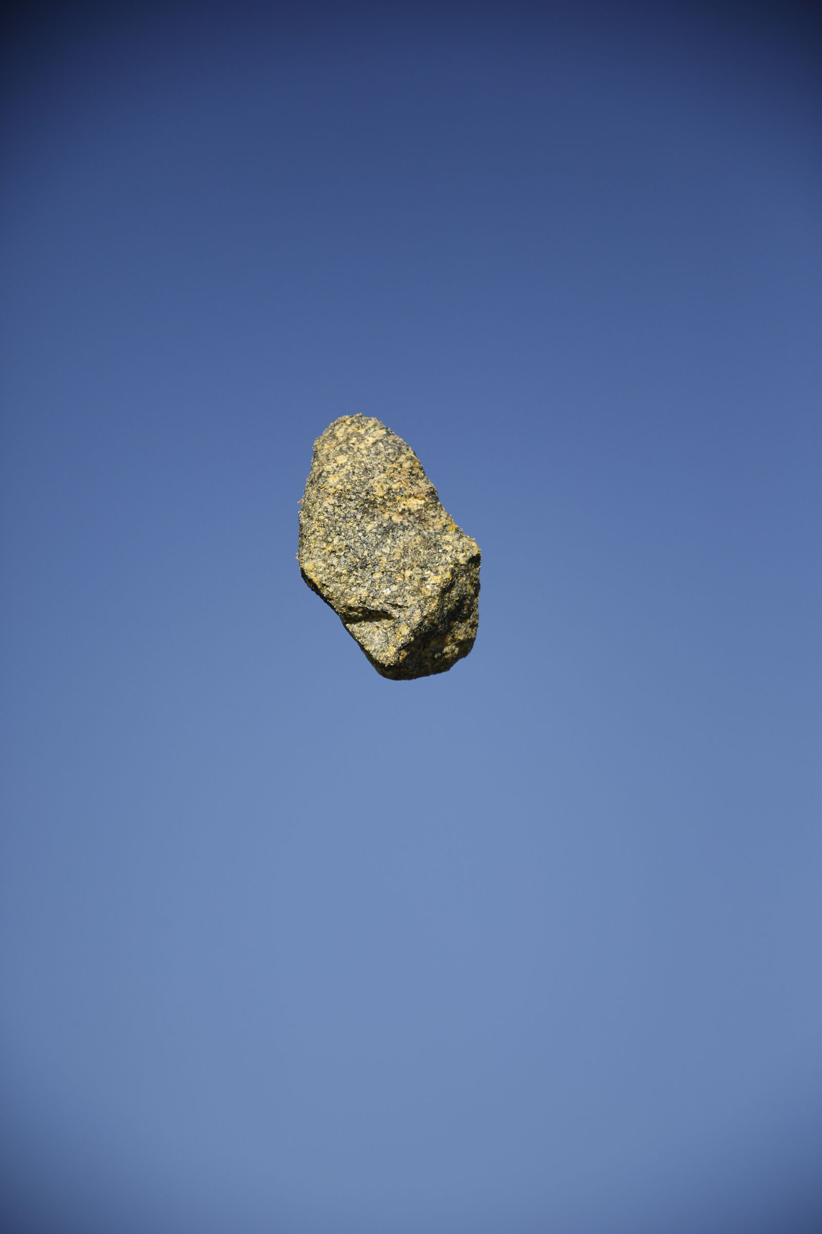 Canon EOS 5D Mark III sample photo. Rock, nature, floating photography