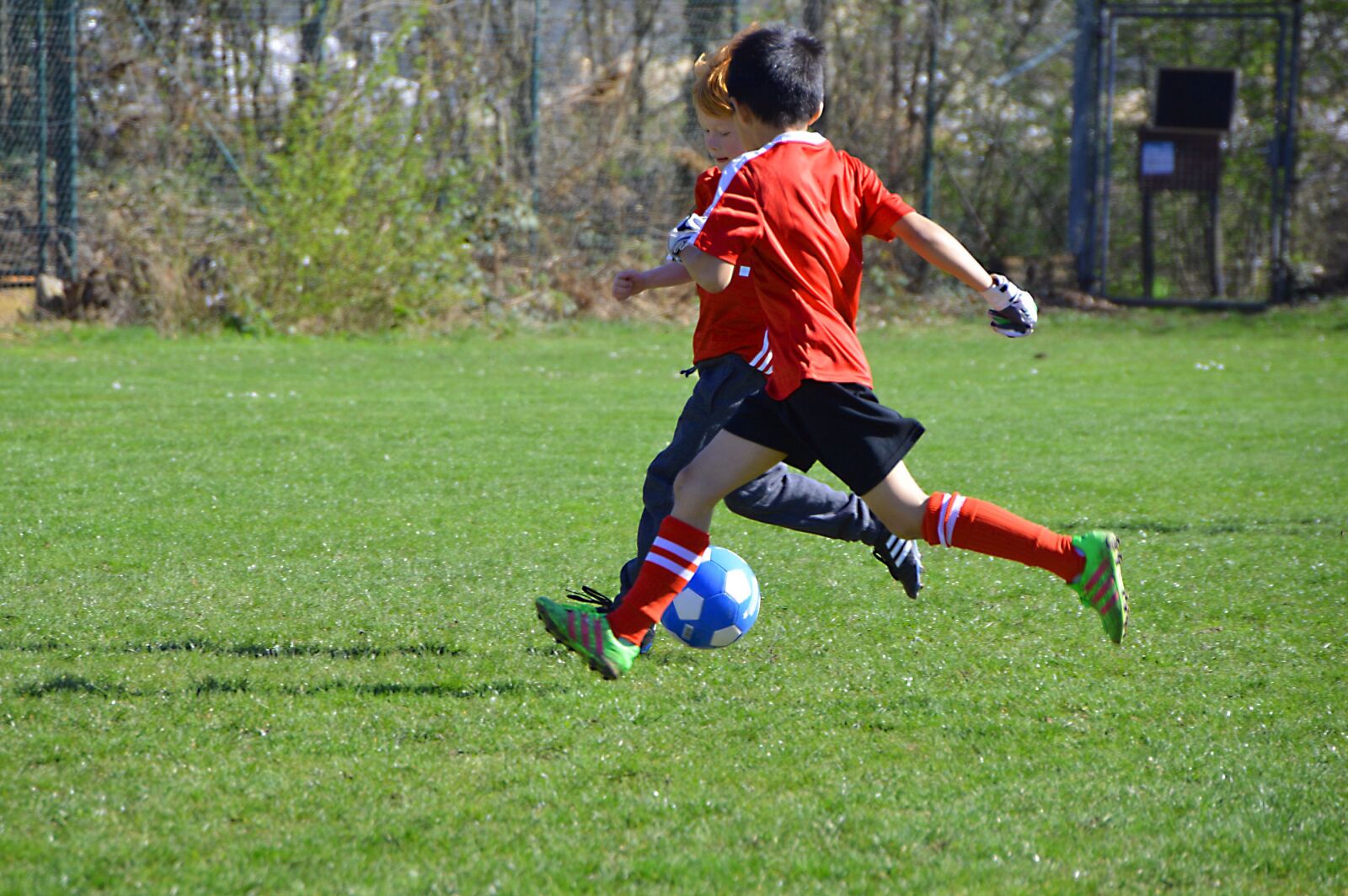 Nikon D3200 sample photo. Children, football, attack photography