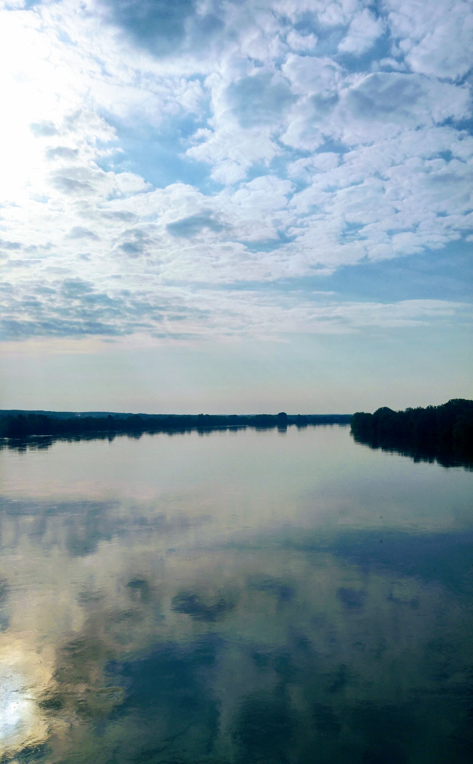 LG G4 sample photo. River, nature, city photography