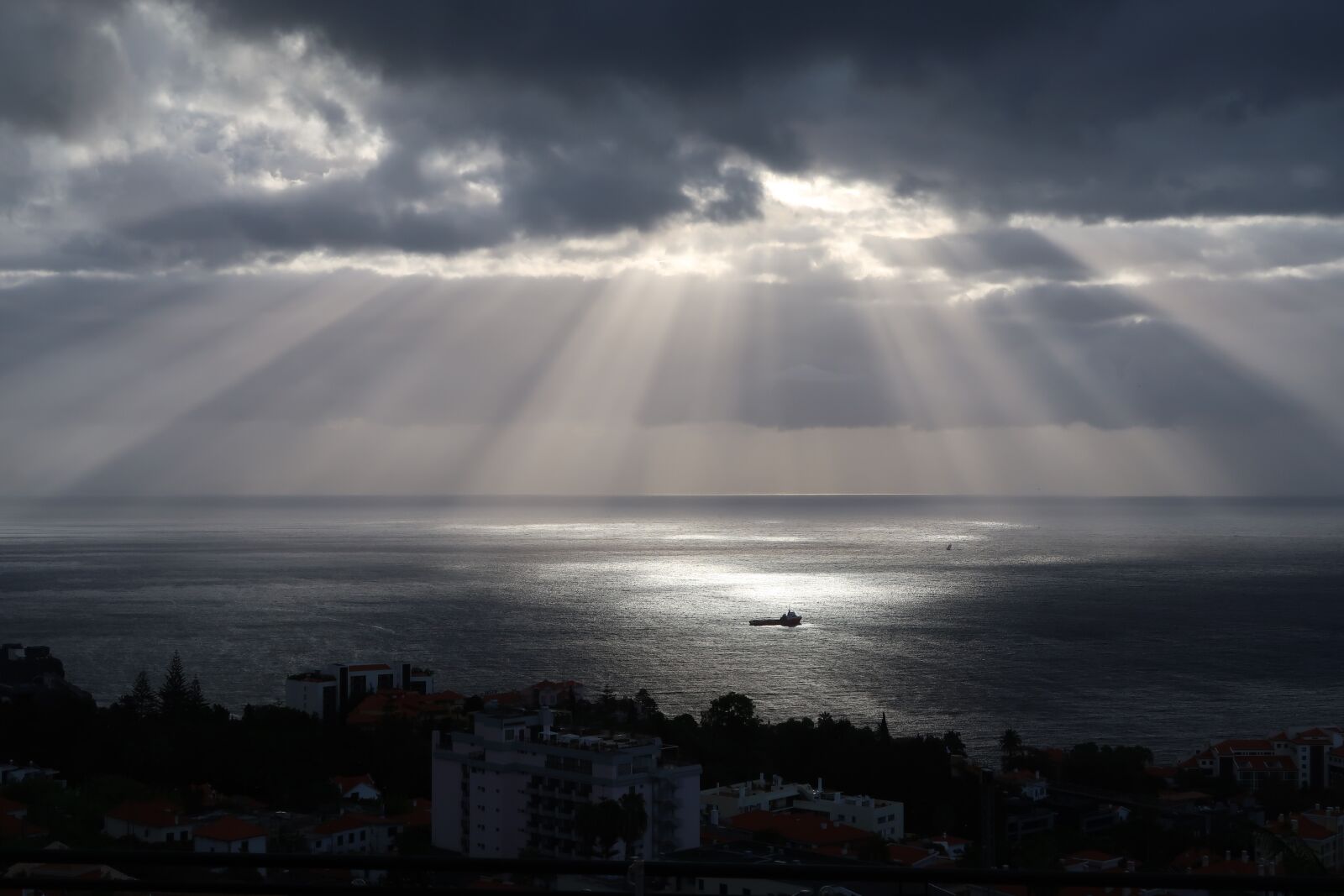 Canon PowerShot G7 X Mark II sample photo. Madeira, sky, panoramic photography