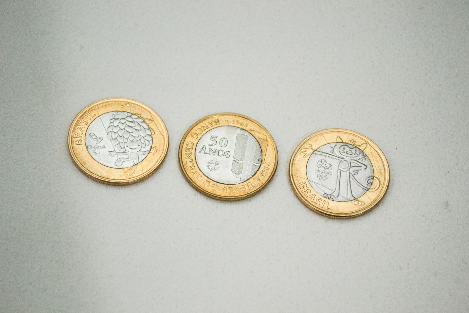 Nikon D3100 sample photo. Brazil, coin, dinheiro, jonaskakaroto photography