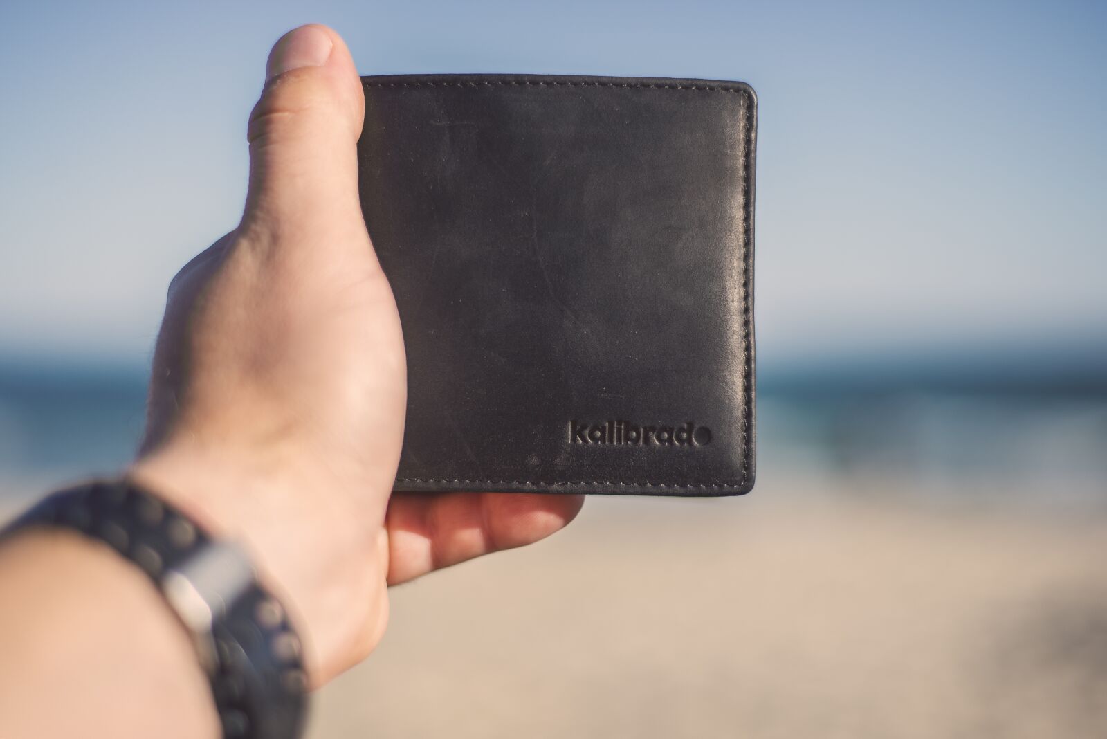 Nikon D610 sample photo. My wallet in hand photography