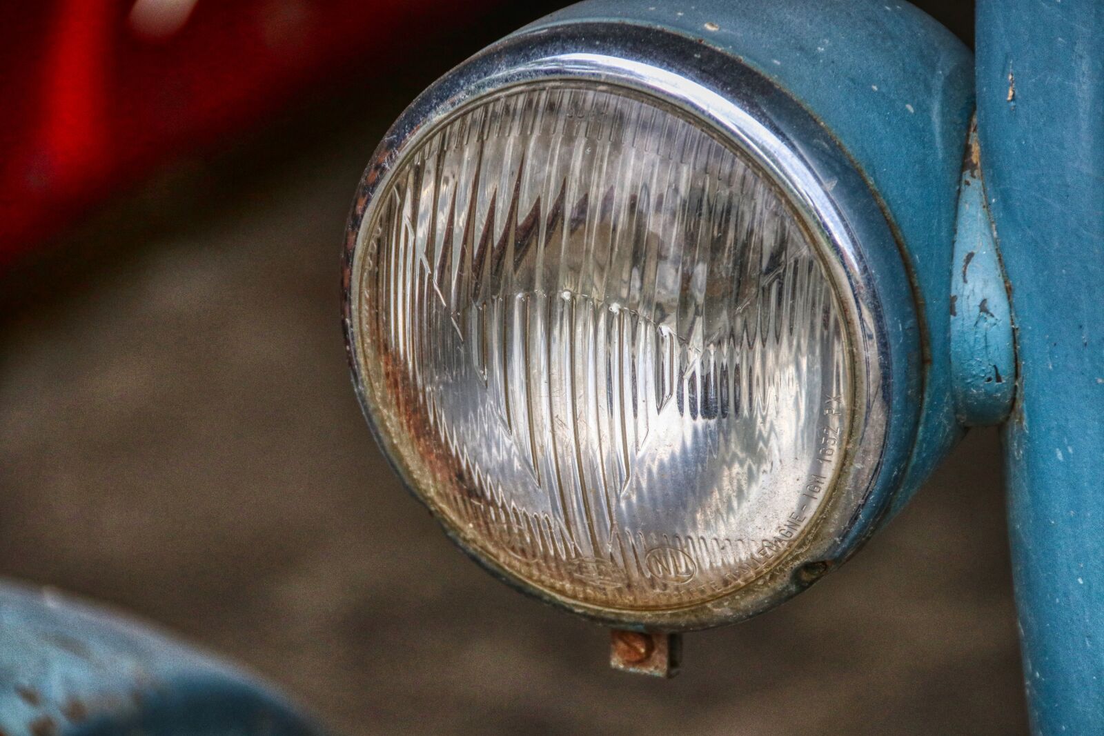 Canon EOS 80D sample photo. Light, spotlight, tractor photography