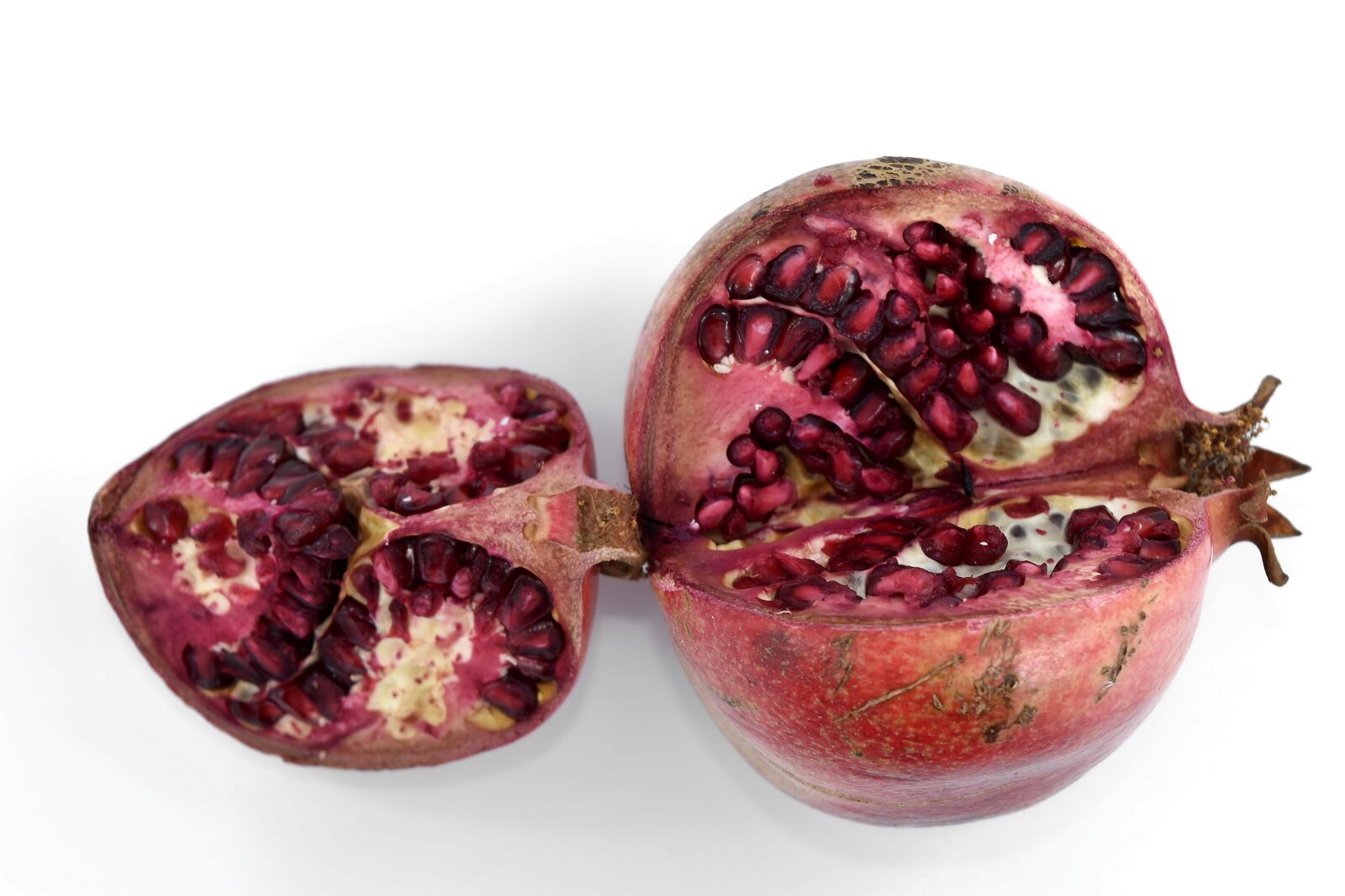 Nikon D5500 sample photo. Detailed, minerals, pomegranate, ripe photography