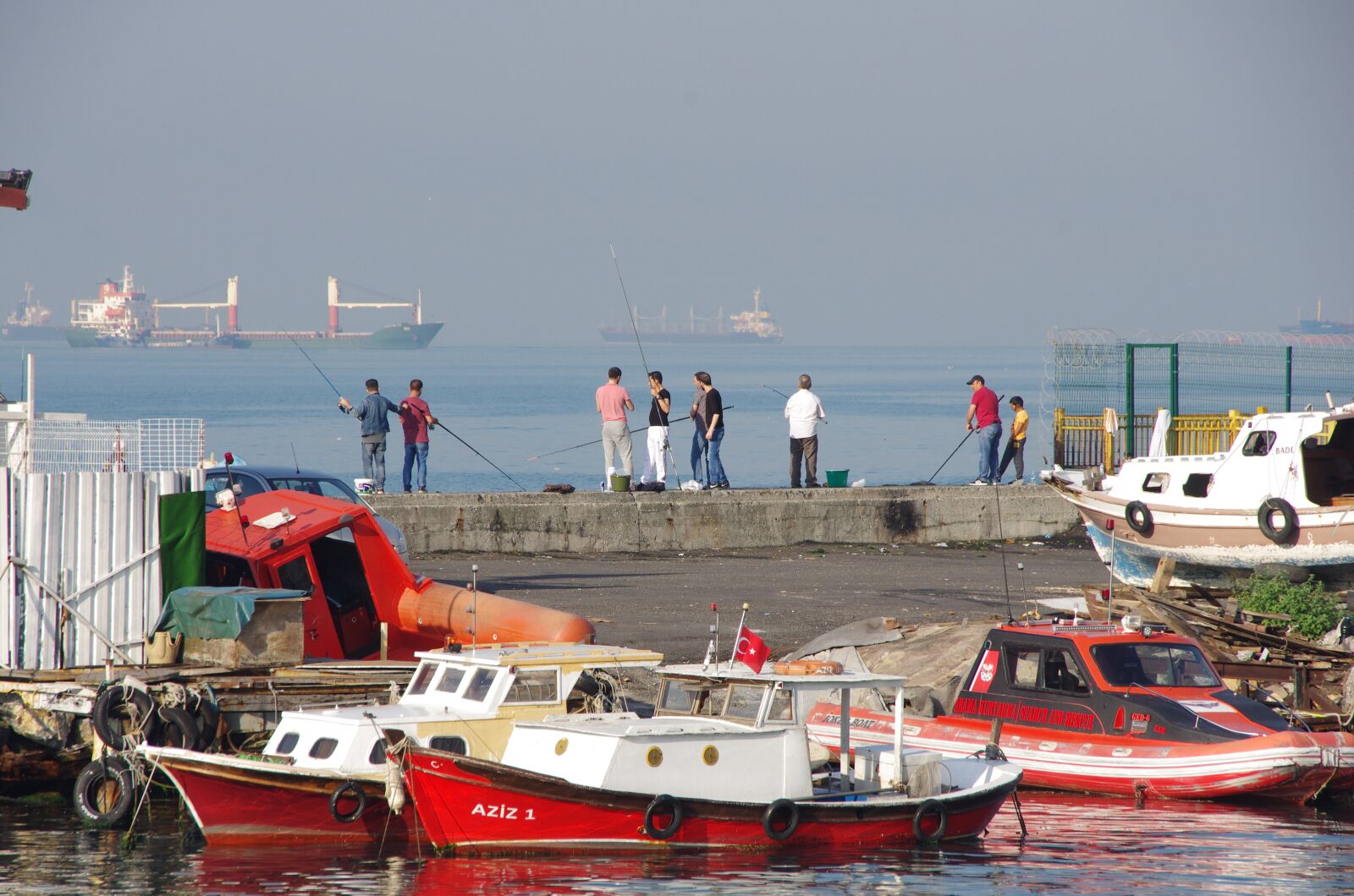 Pentax K-5 sample photo. Istanbul, marmara sea, fishermen photography