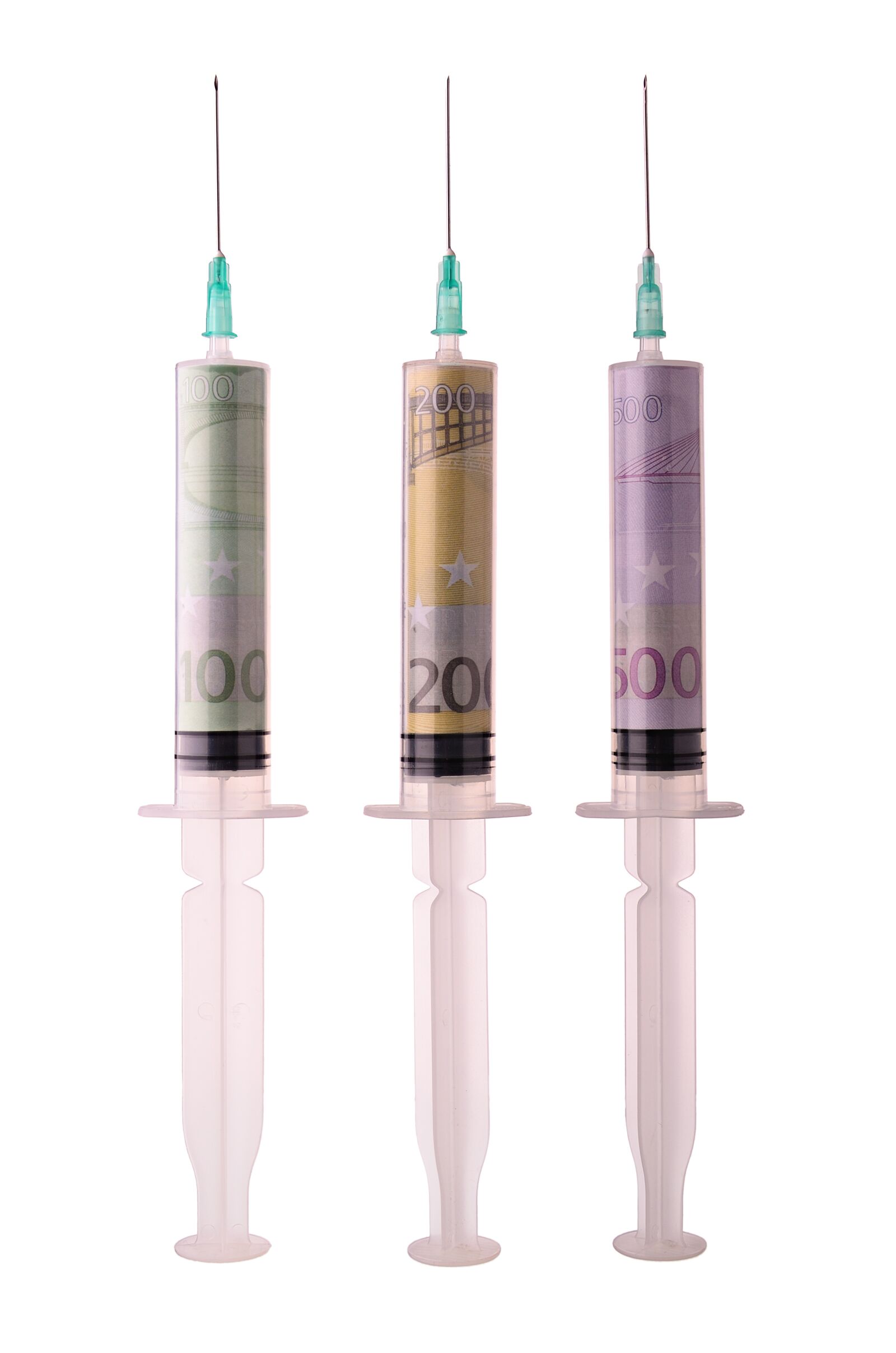 Nikon D7000 sample photo. Syringes, denominations, syringe photography