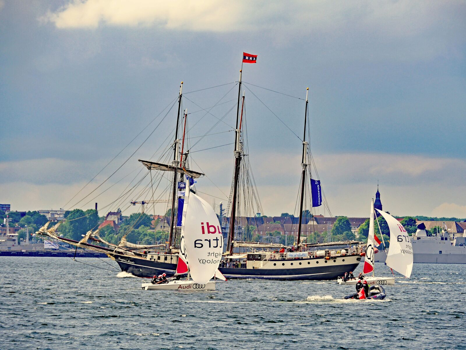 Panasonic Lumix DMC-GH3 sample photo. Kiel week, kieler firth photography