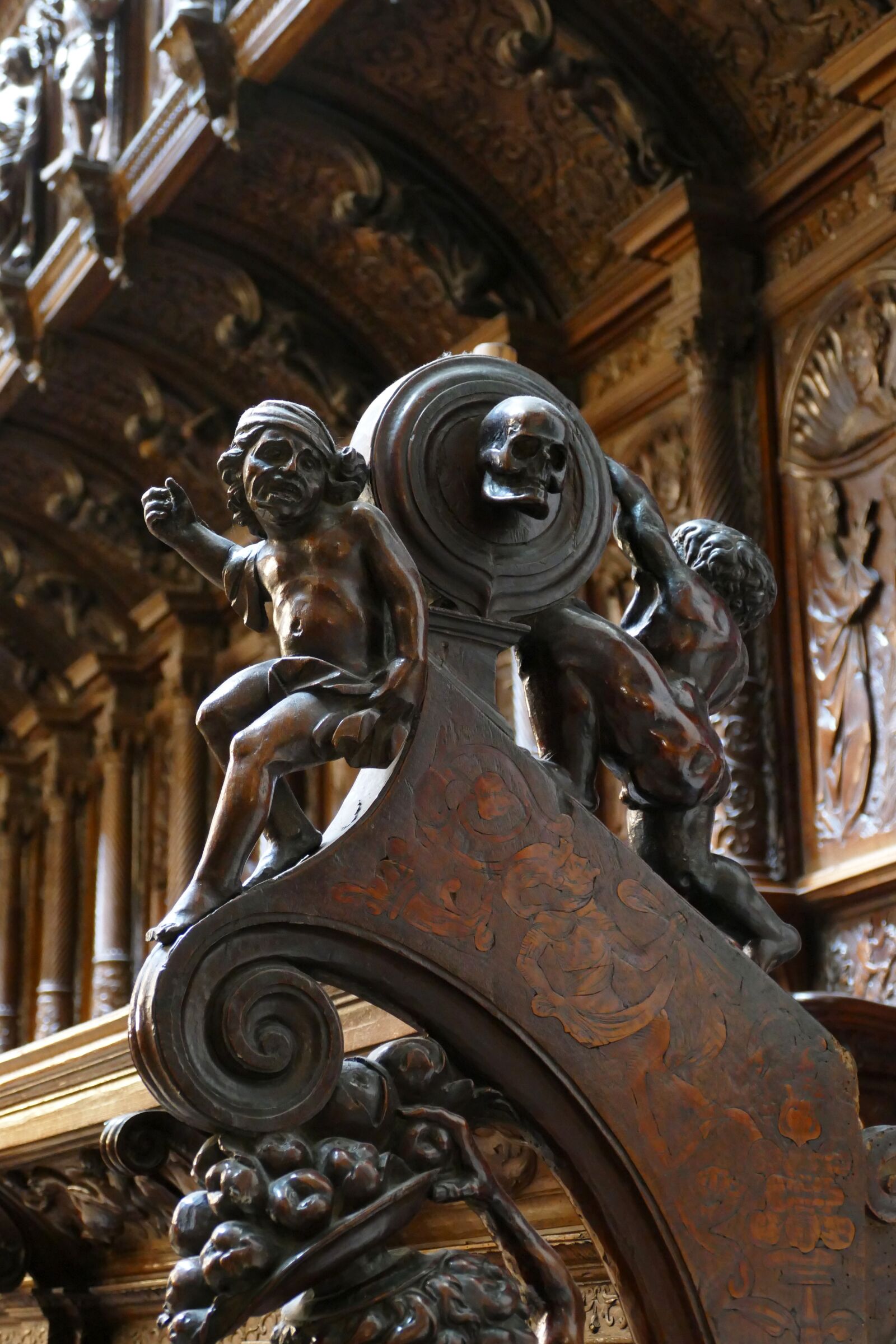 Panasonic Lumix DMC-FZ1000 sample photo. Cathedral, church, burgos-rosa de photography