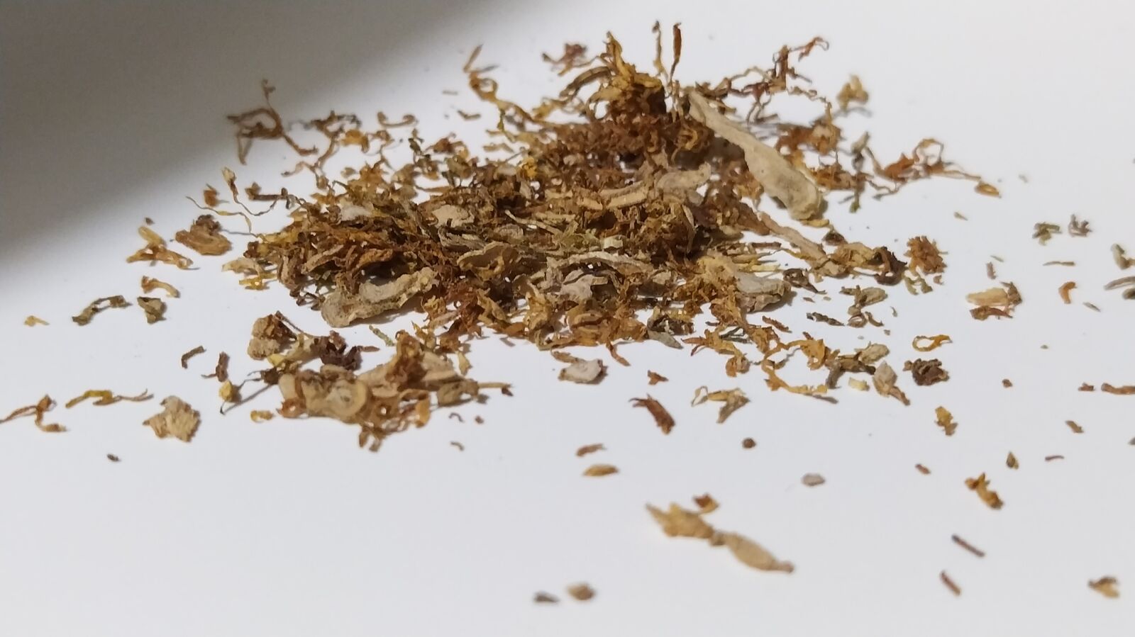 Xiaomi Redmi Note 8 sample photo. Tobacco, smoking, cigar photography