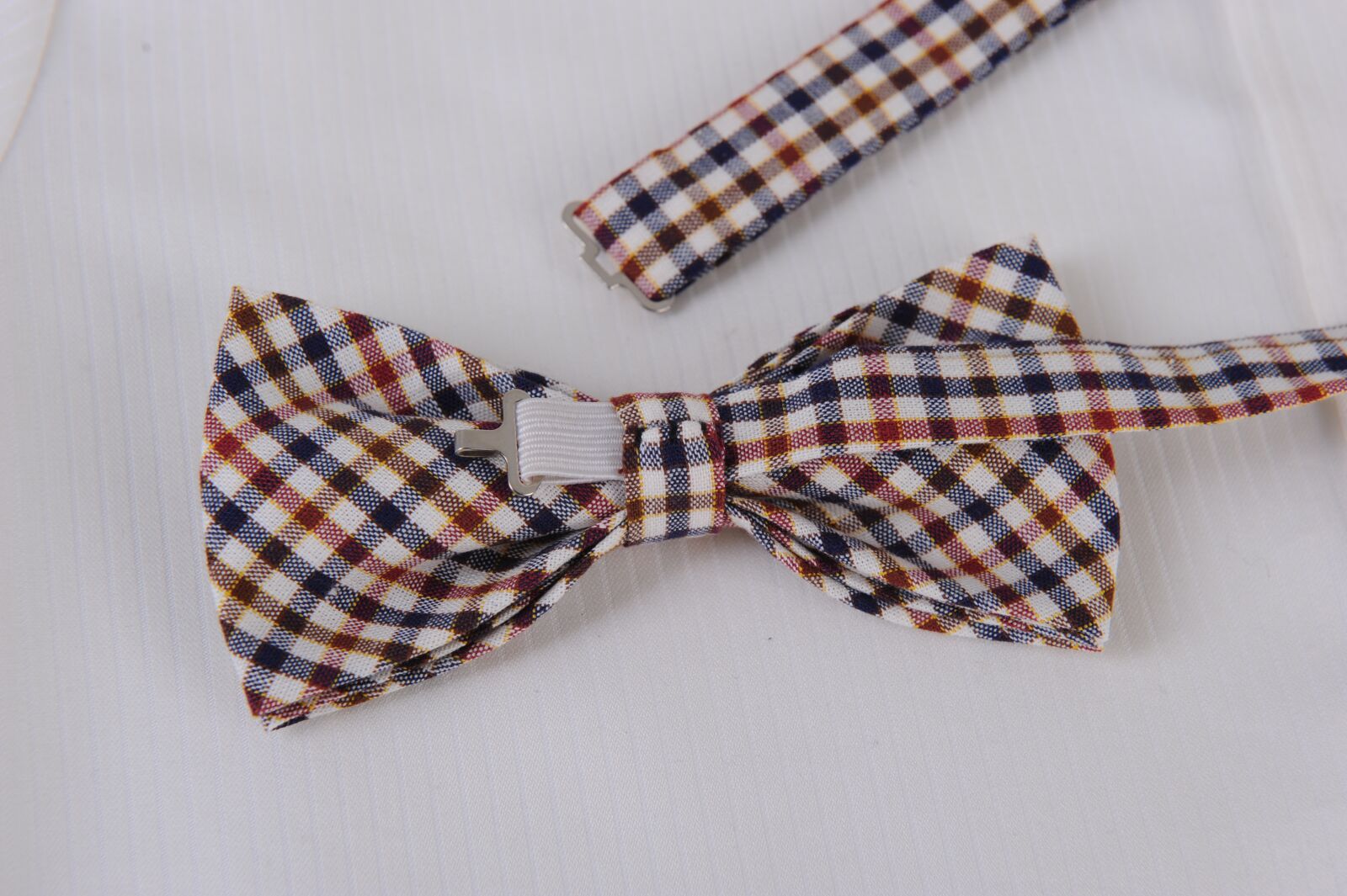 Nikon D700 sample photo. Necktie, botha, shirt photography