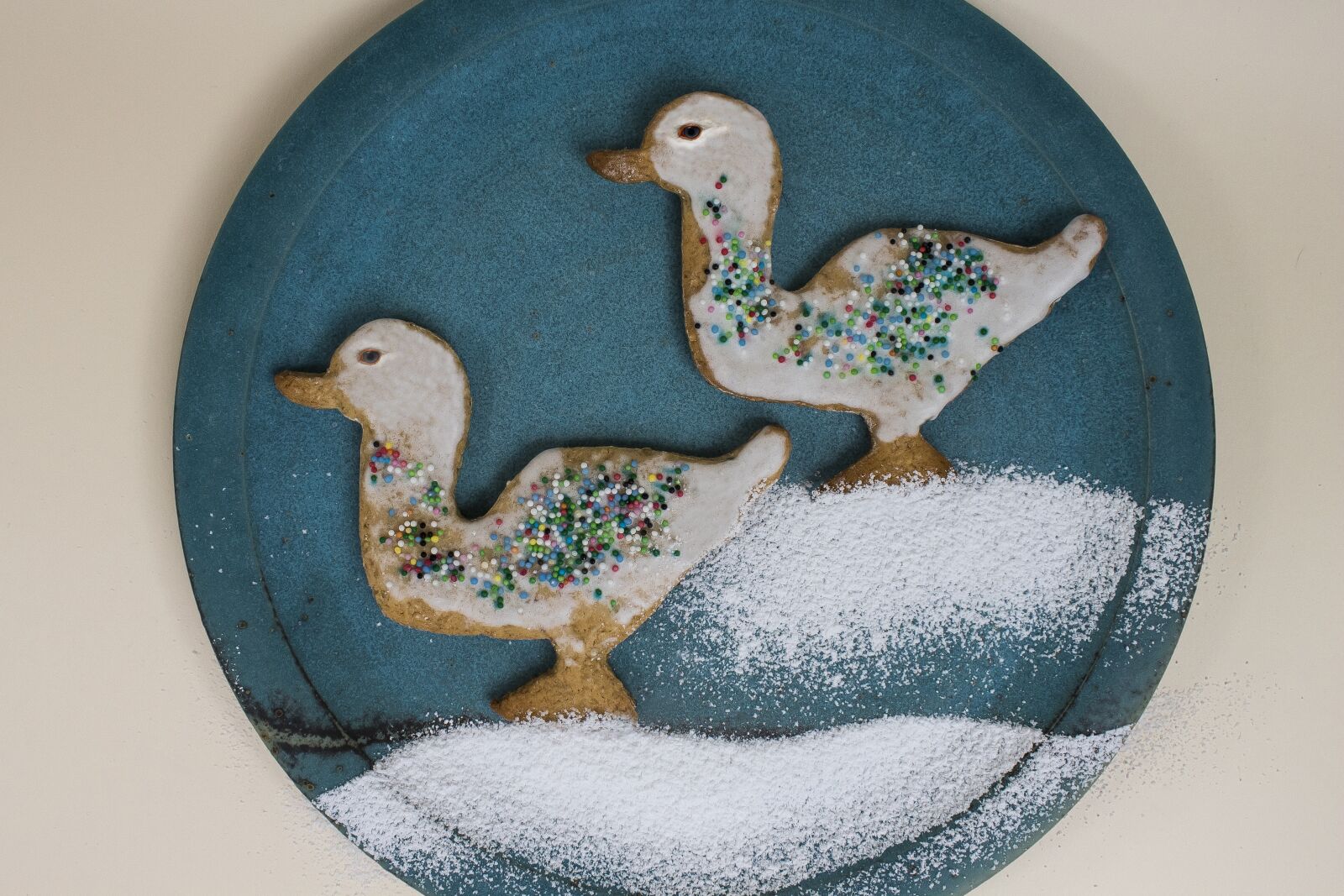 Canon EOS 1300D (EOS Rebel T6 / EOS Kiss X80) sample photo. St martin's goose, pastries photography