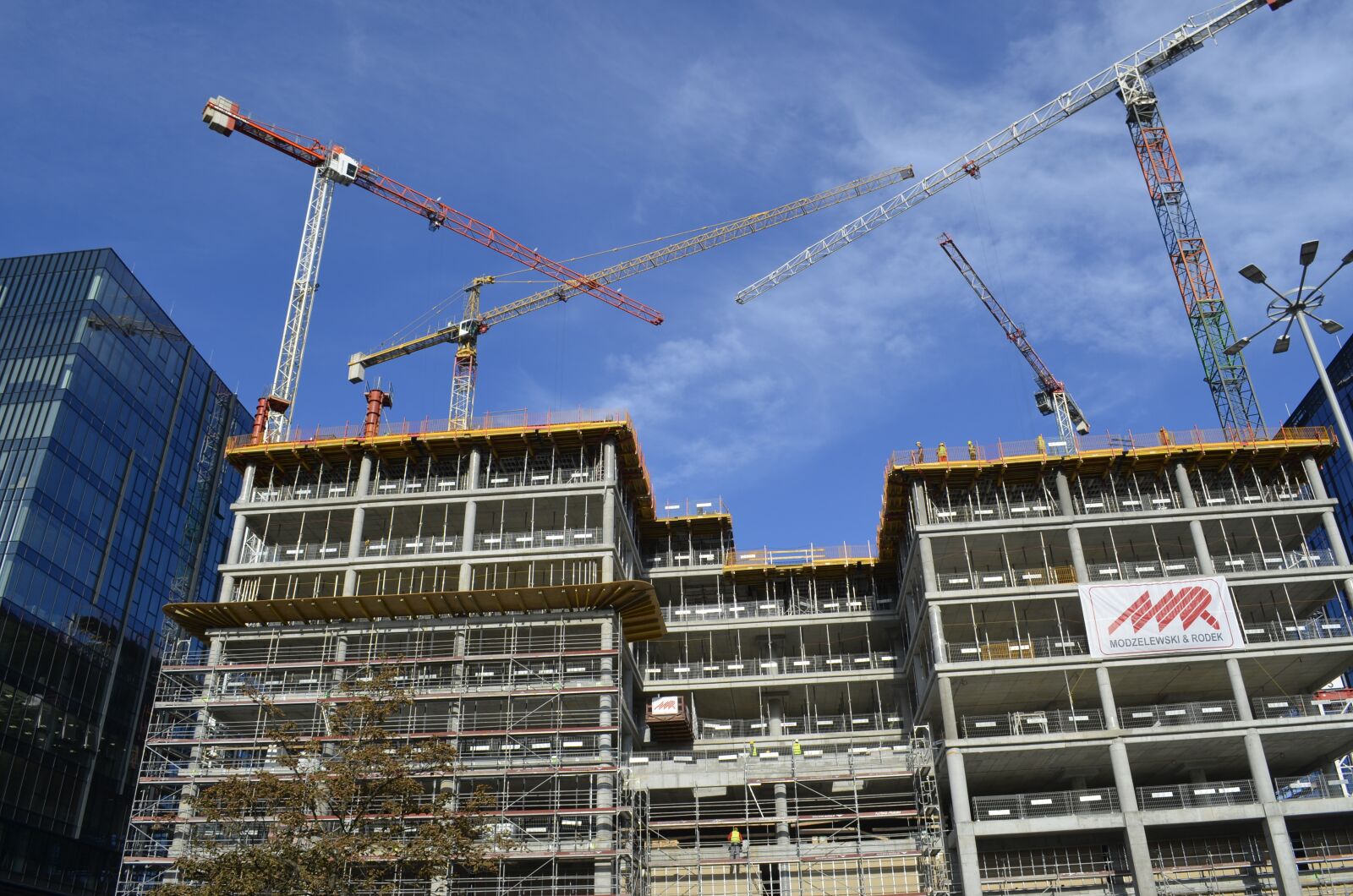 Nikon D5100 sample photo. Building and construction, the photography
