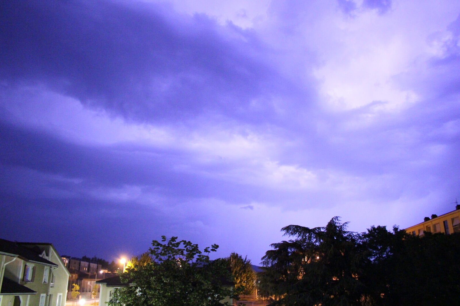 Canon EOS 100D (EOS Rebel SL1 / EOS Kiss X7) sample photo. Clouds, night, sky, thunder photography