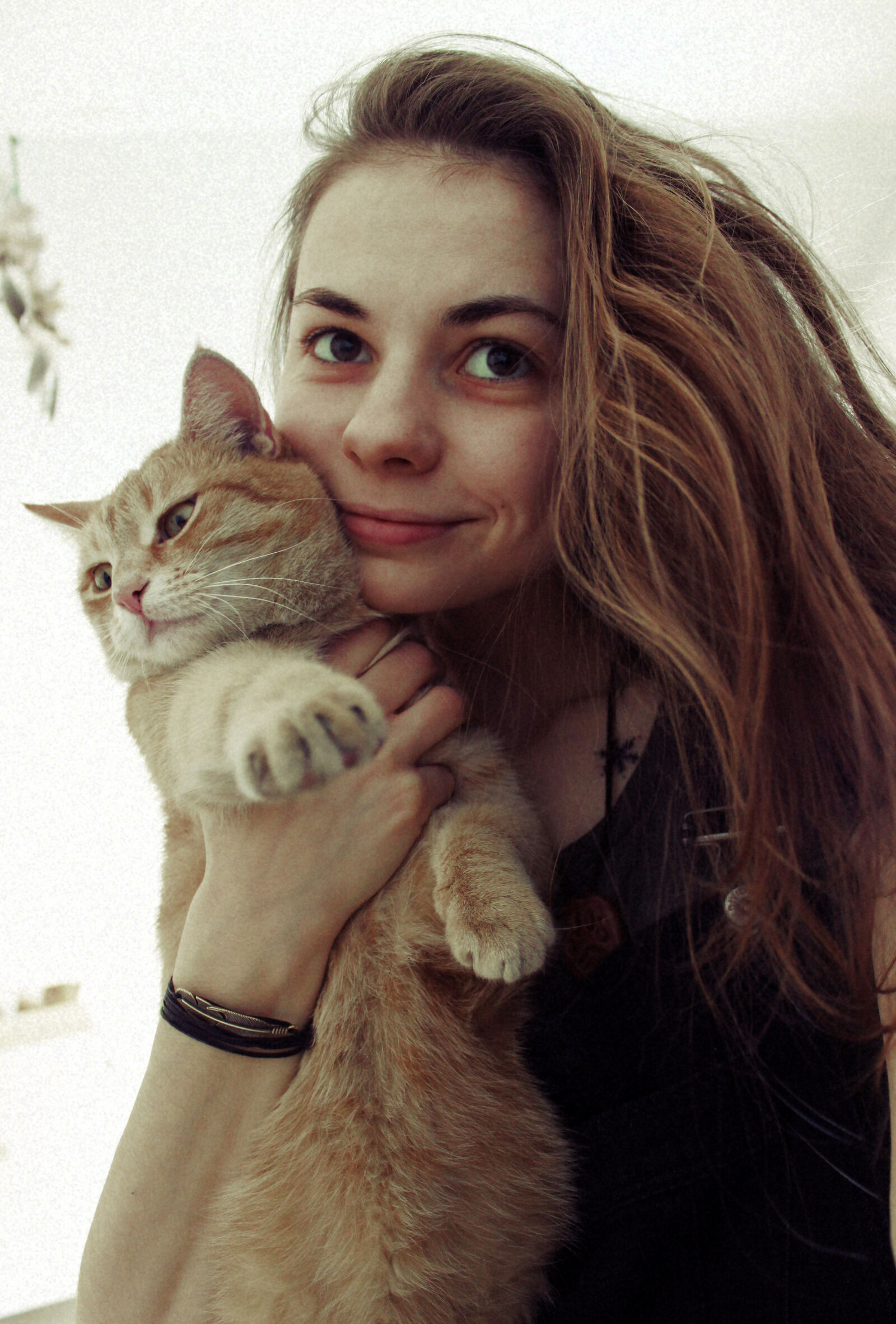 Canon EOS 600D (Rebel EOS T3i / EOS Kiss X5) sample photo. Cat, lover, selfie photography