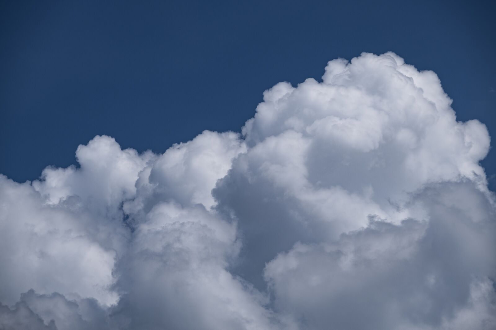 Fujifilm XF 50-140mm F2.8 R LM OIS WR sample photo. Clouds, sky, cumulus photography