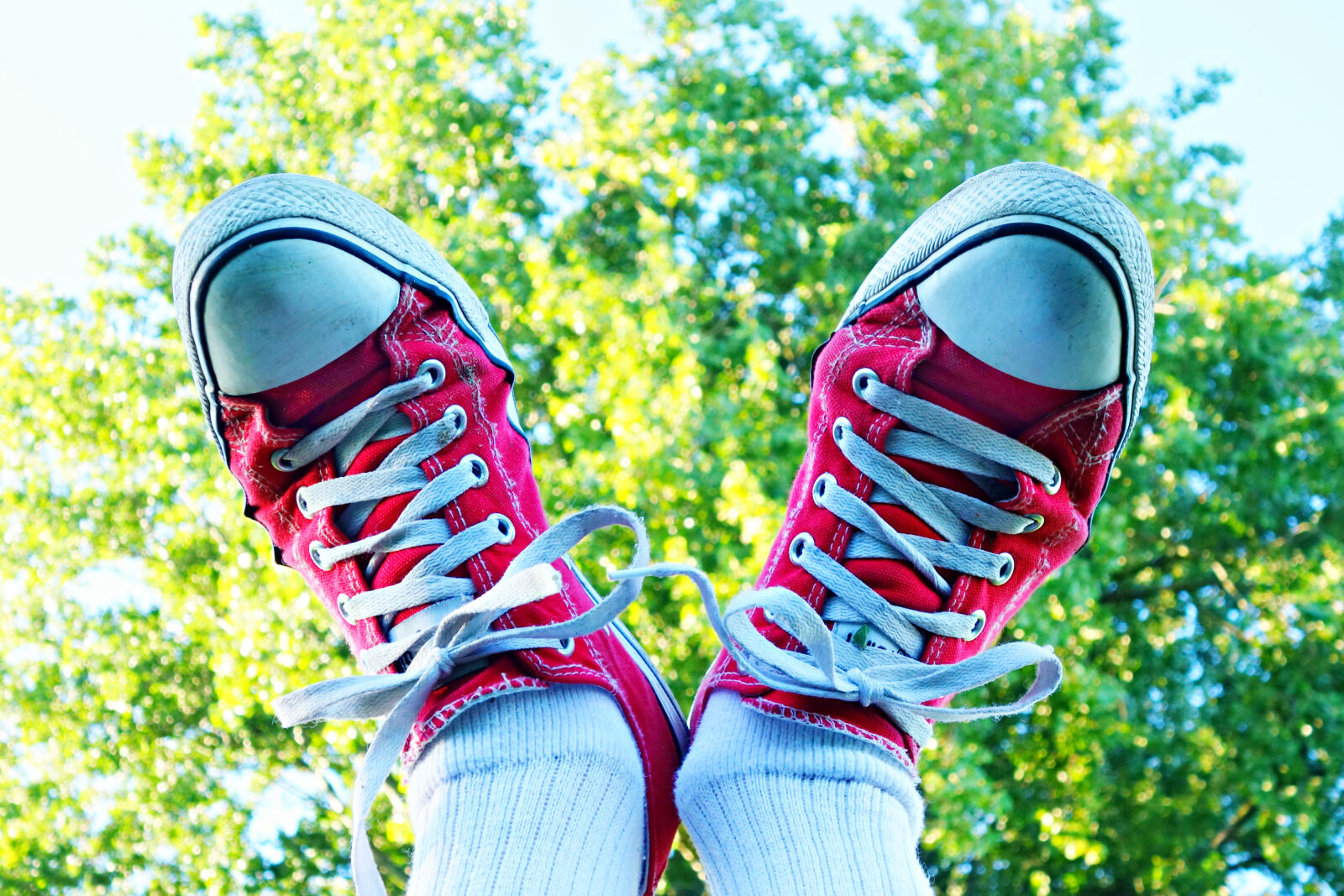 Sony Cyber-shot DSC-RX100 sample photo. White, and, red, sneakers photography