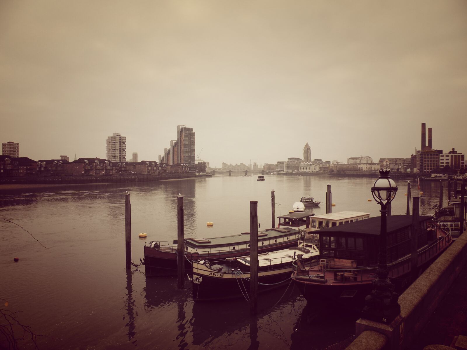 Nikon Coolpix P80 sample photo. River, ship, thames, vintage photography