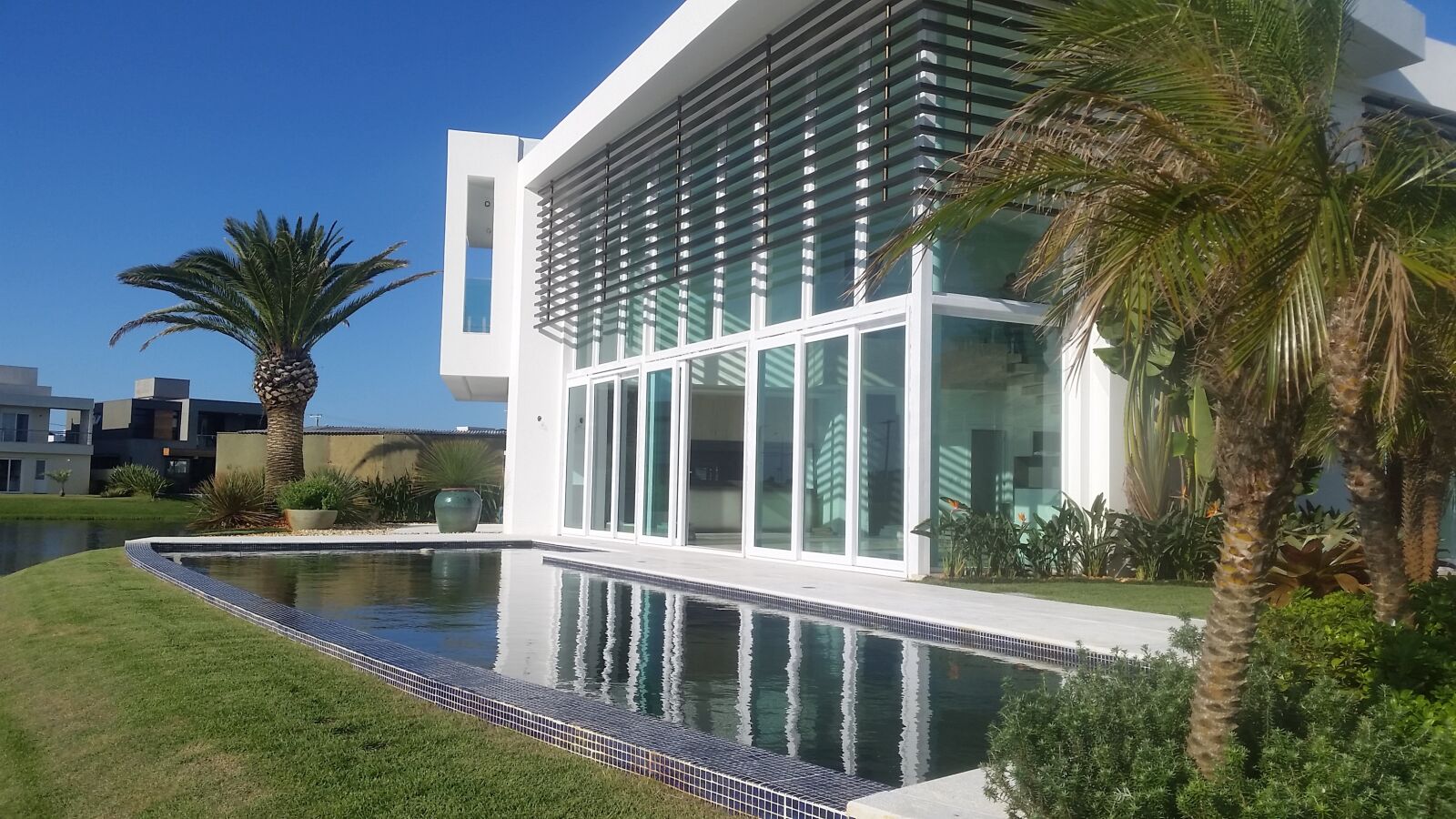 Samsung Galaxy S5 sample photo. Verana, real estate, shangri-la photography