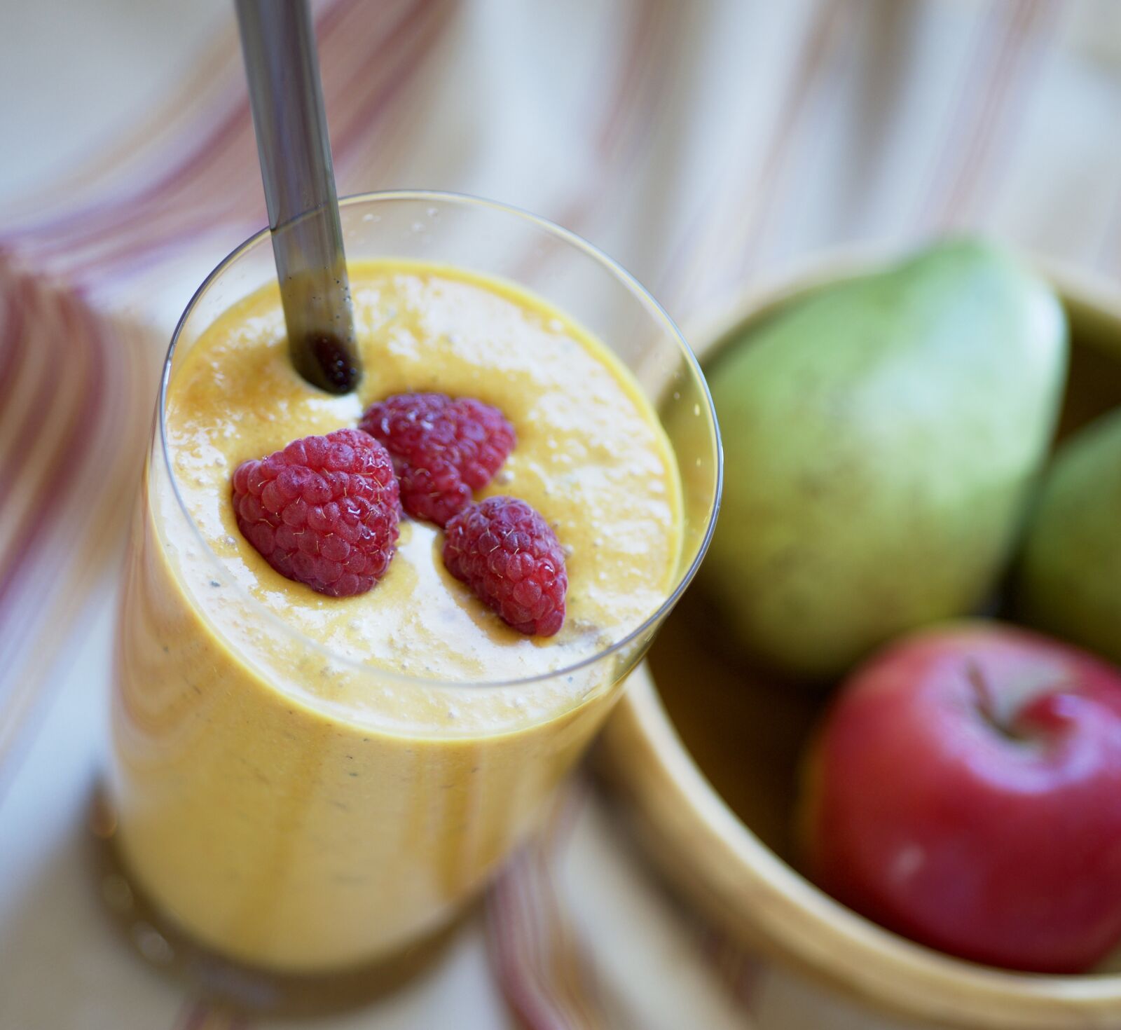 Nikon D600 sample photo. Smoothie, raspberry, fruit photography
