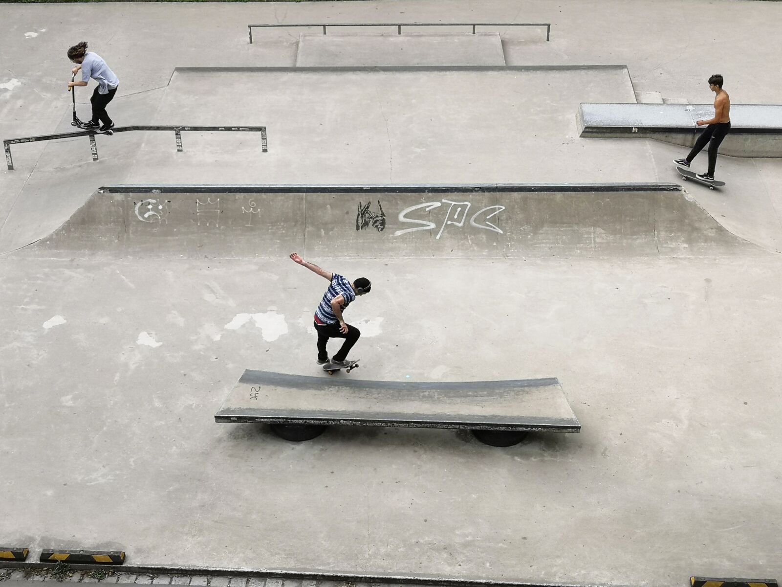 HUAWEI CLT-L29 sample photo. Skater, skate park, boy photography
