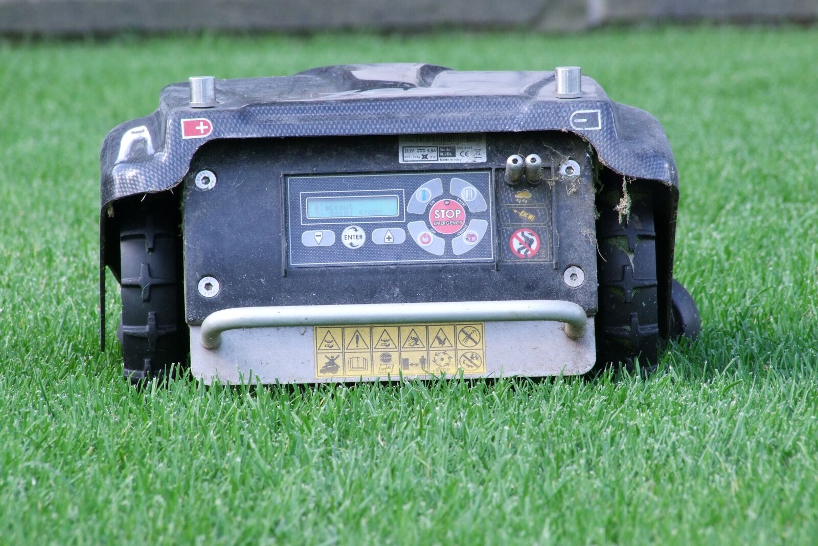 Fujifilm FinePix S100fs sample photo. Robot mower, lawn mower photography