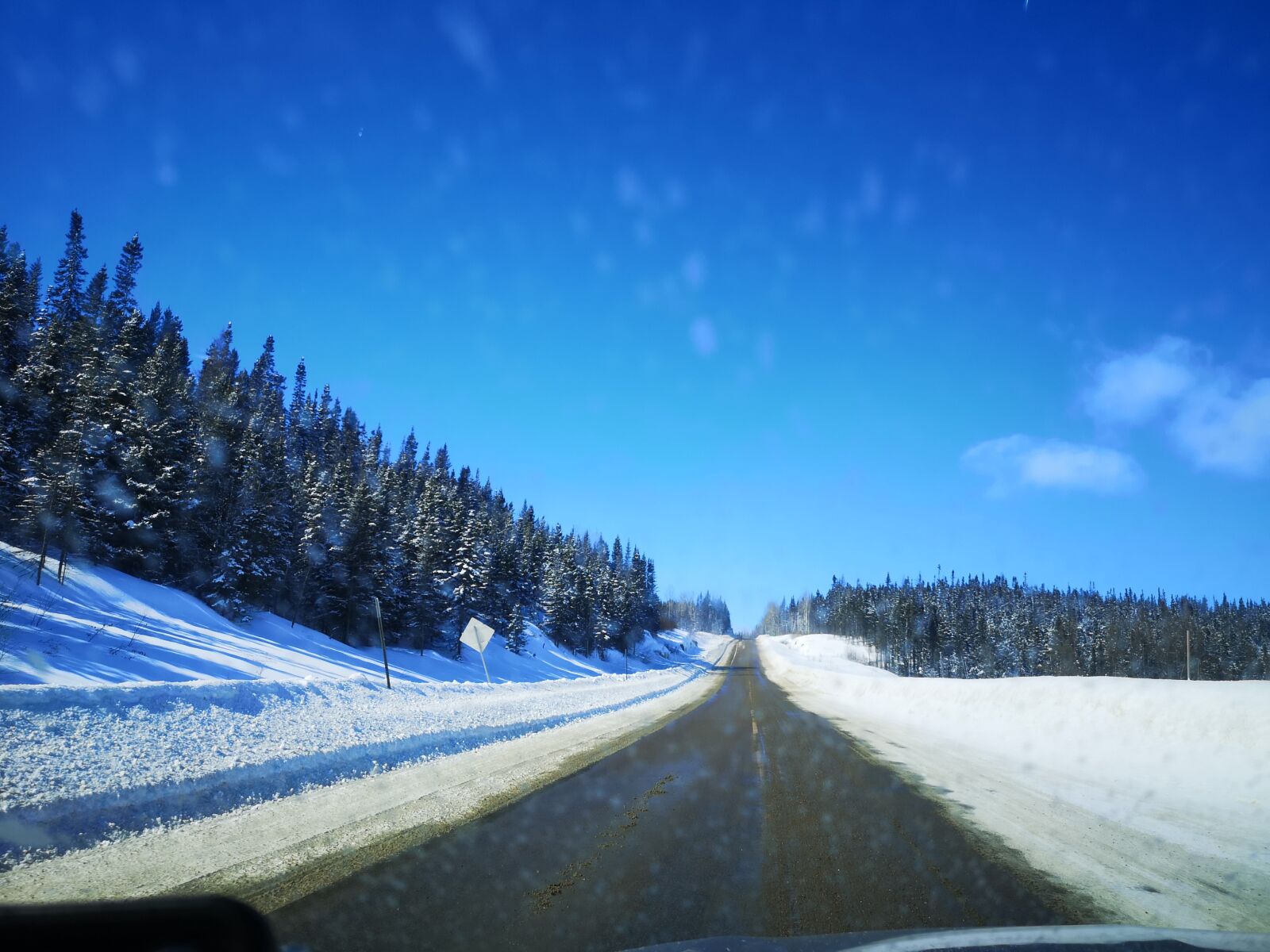 HUAWEI P20 Pro sample photo. Winter, snow road, mountains photography