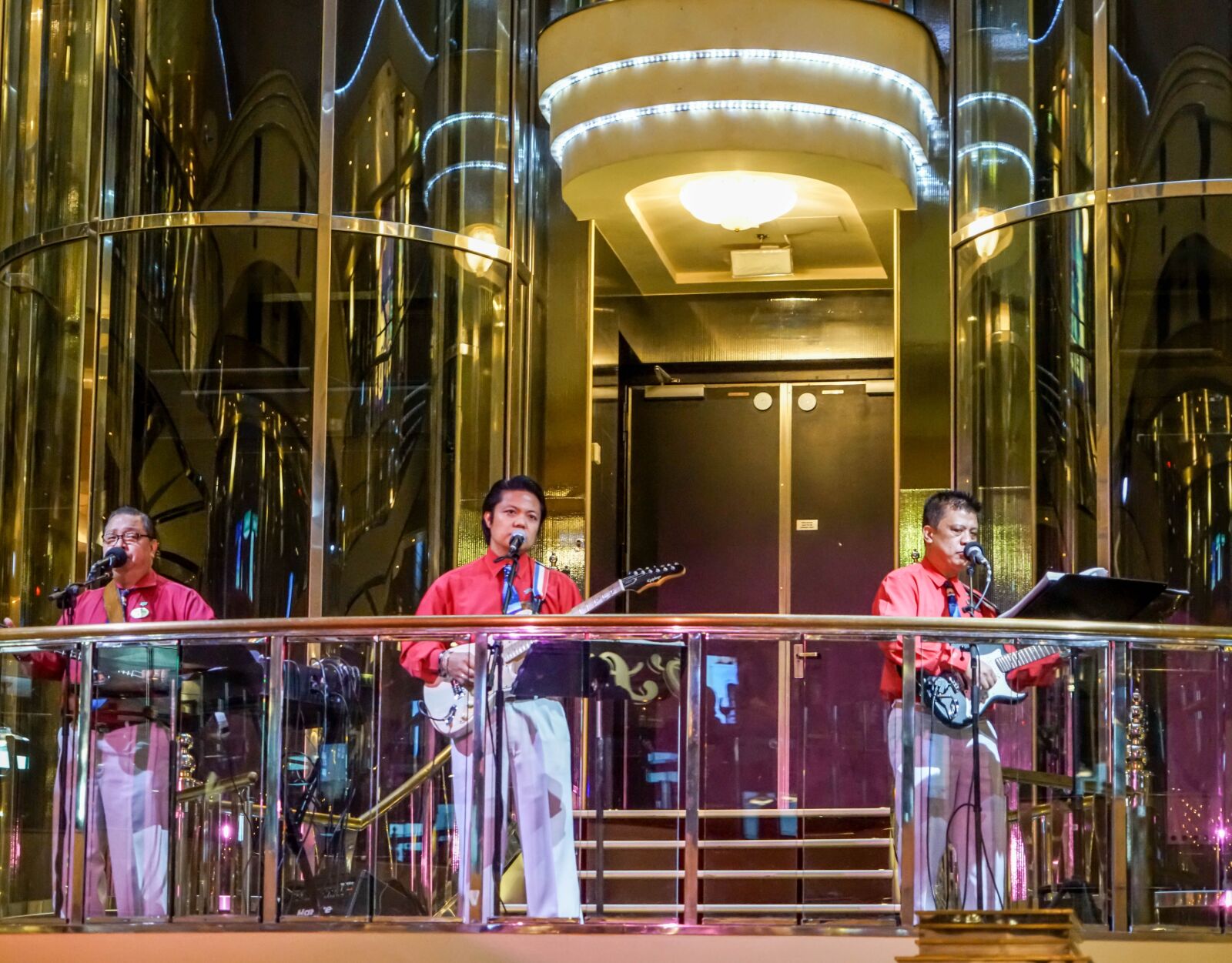 Sony a7R II + Sony FE 24-240mm F3.5-6.3 OSS sample photo. Band, people, person photography