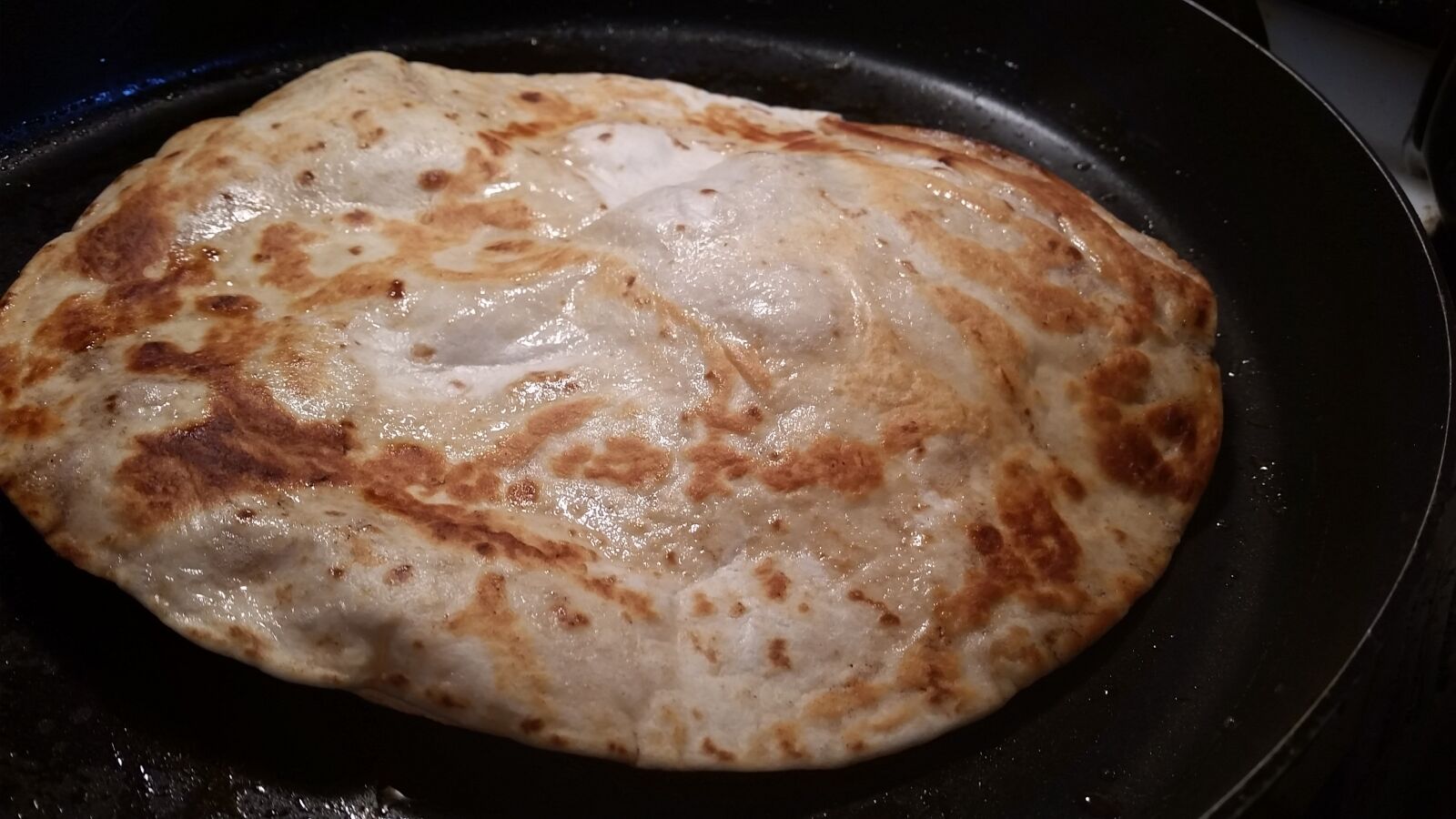 Samsung Galaxy S5 sample photo. Bread, tortilla, pan photography