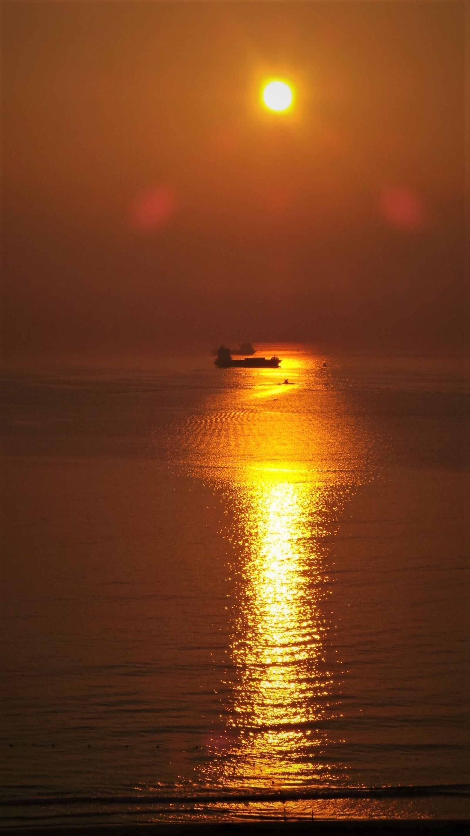 Samsung Galaxy Camera (Wi-Fi) sample photo. Golden sea, the shadow photography