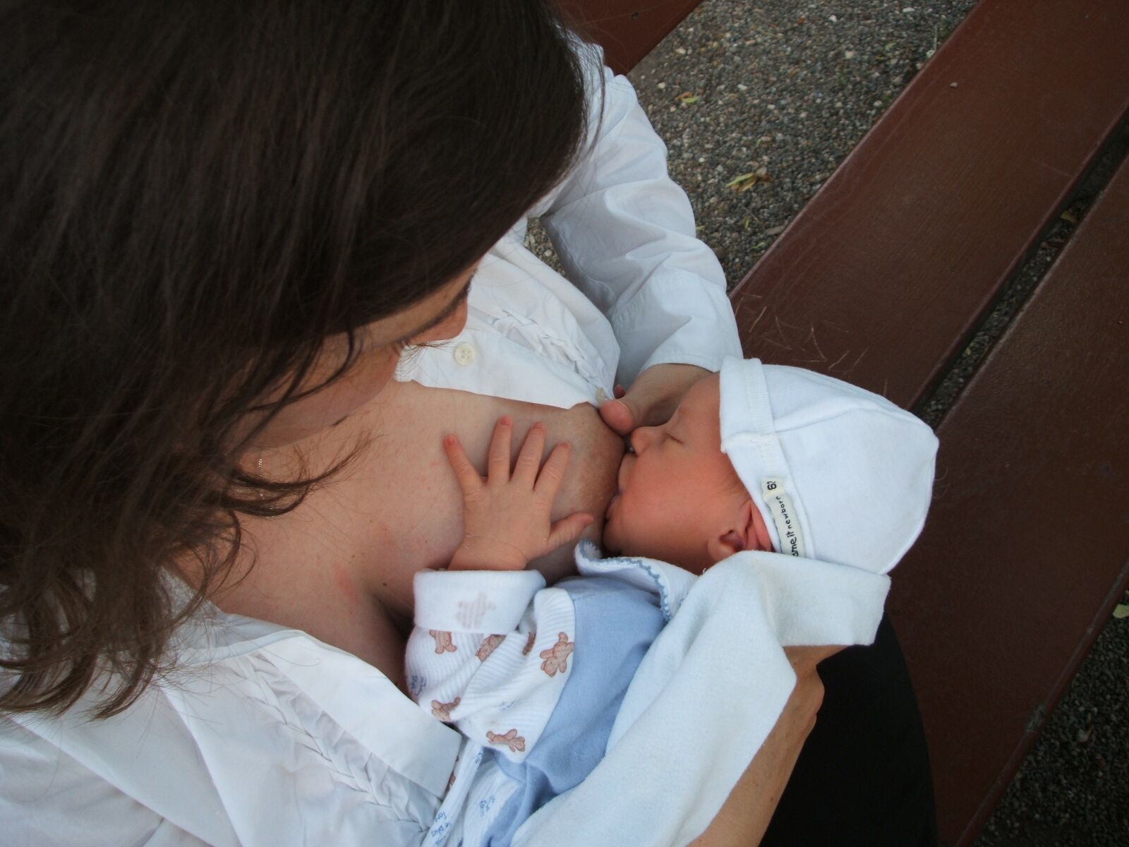 Fujifilm FinePix F455 sample photo. Breastfeeding, newborn, baby photography