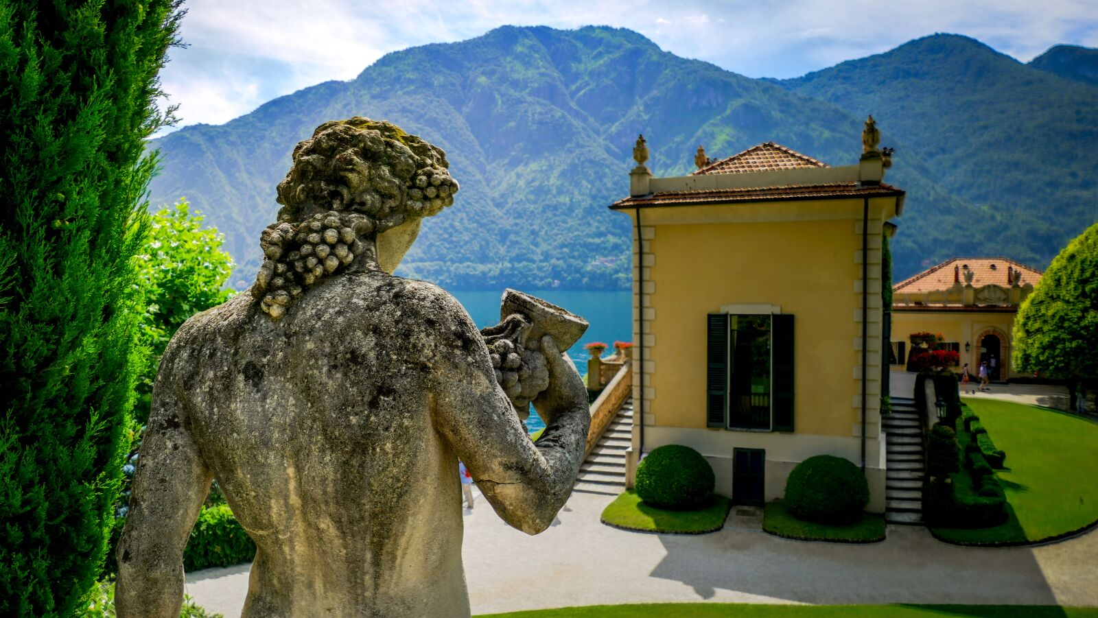 Panasonic Lumix DMC-FZ1000 sample photo. Italy, como, lake photography