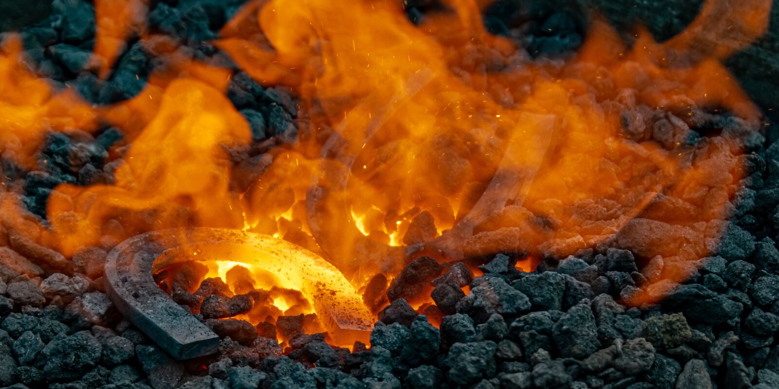 Nikon D5300 sample photo. Horseshoe, fire, flame photography