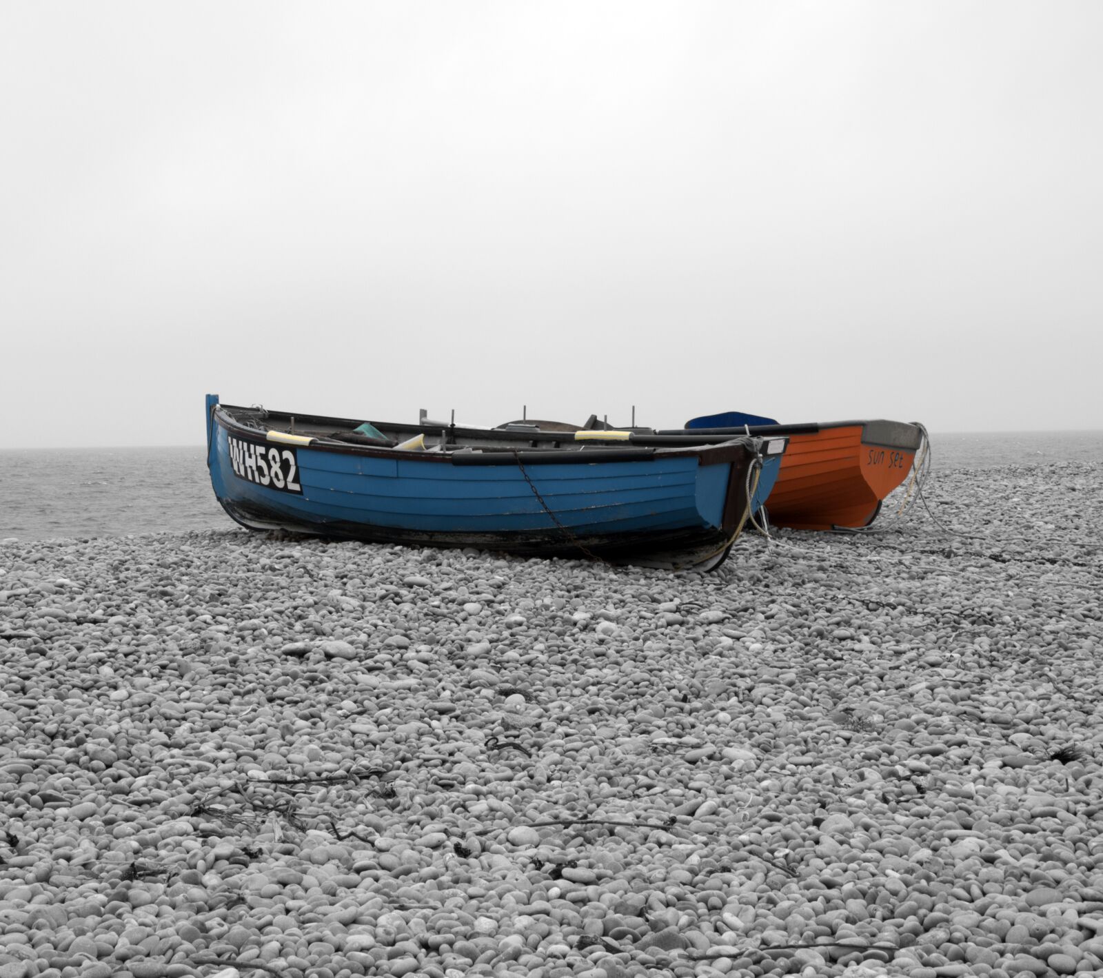Nikon D5500 sample photo. Rowing boats, chesil beach photography