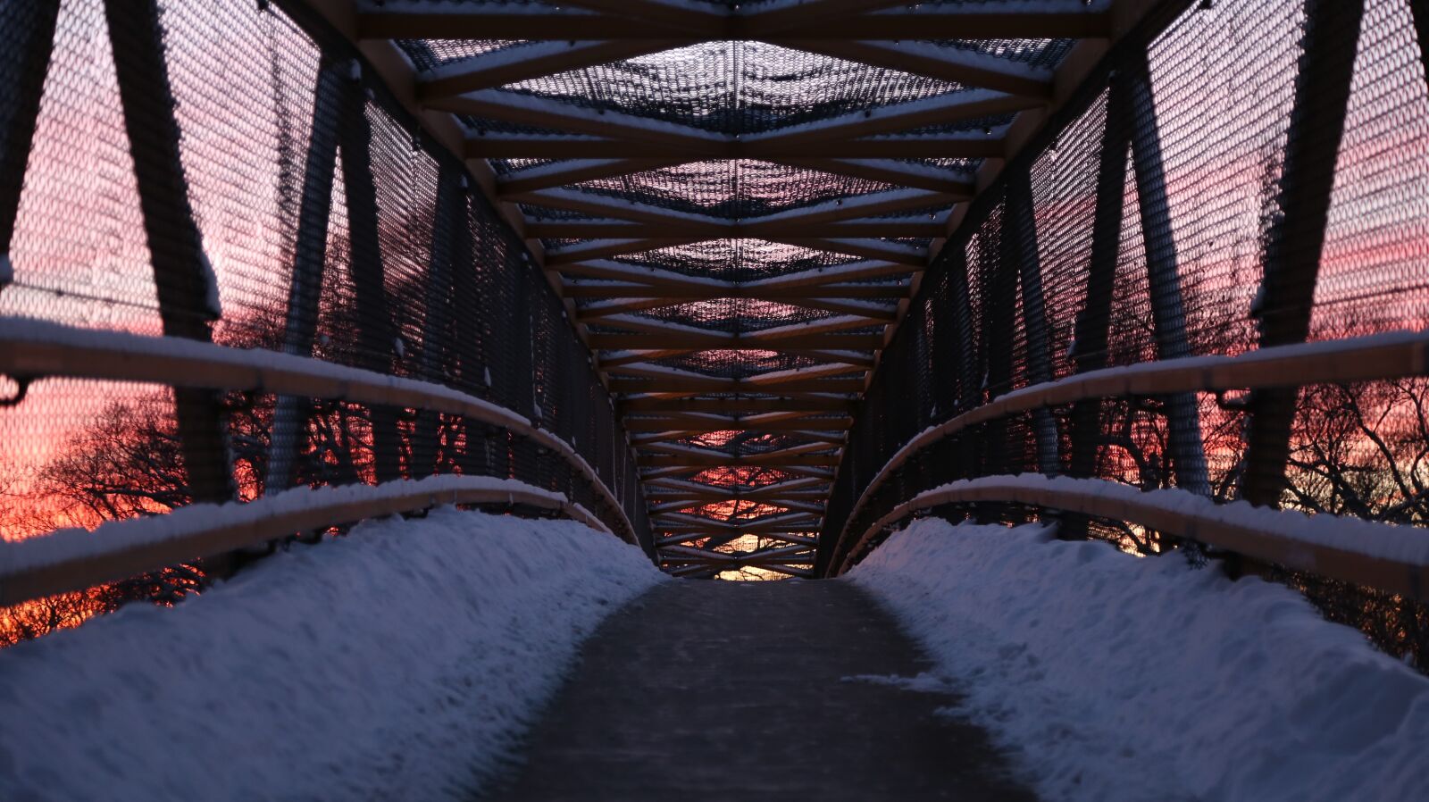 Canon EOS 6D + Canon EF 24-105mm F4L IS USM sample photo. Bridge, sunset, color photography