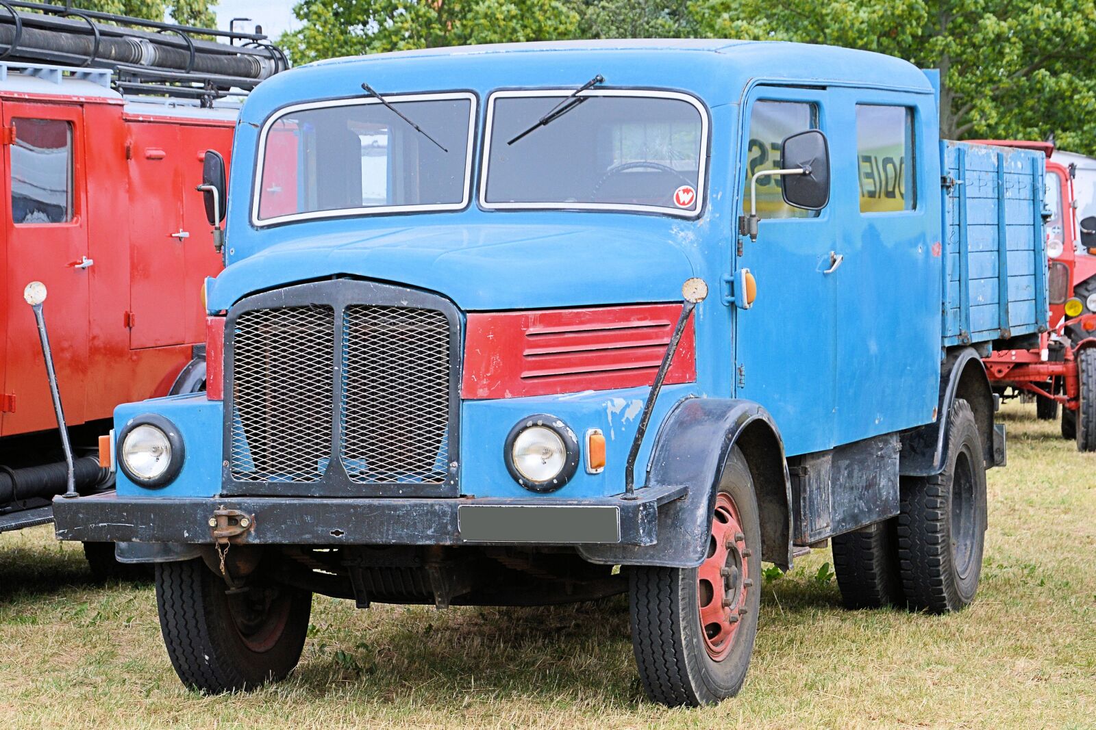 Nikon D3200 sample photo. Truck, old, historically photography